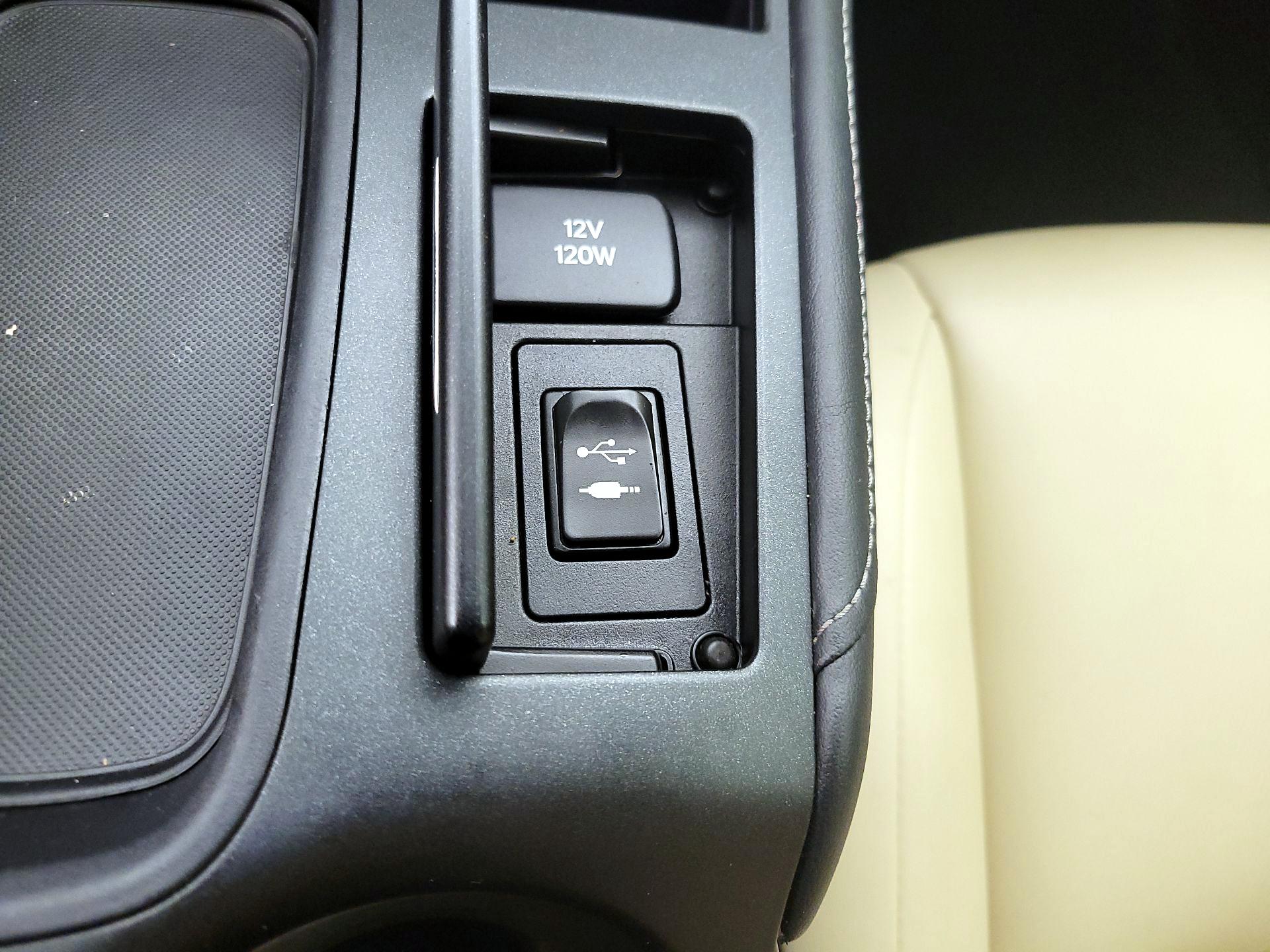 Thumbnail: 2014 Lexus CT - 17