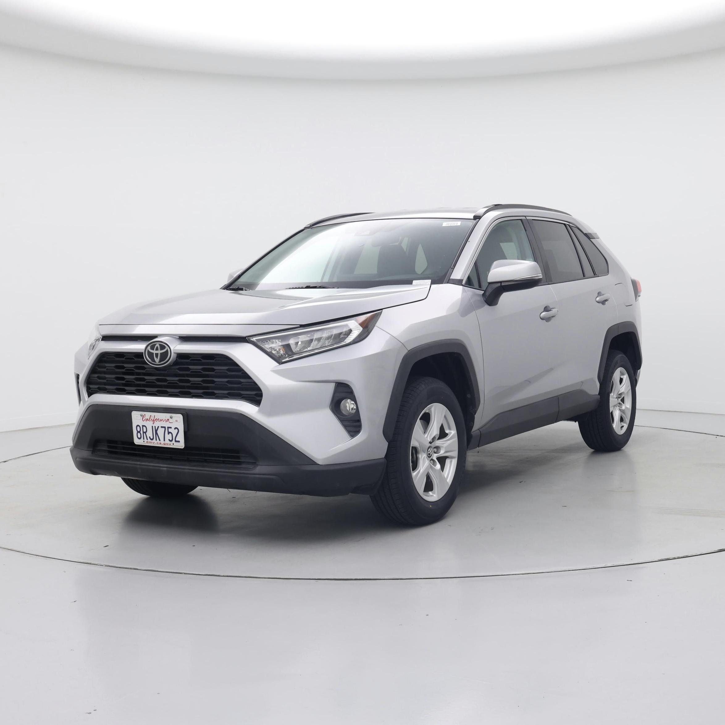 Thumbnail: 2020 Toyota RAV4 - 4