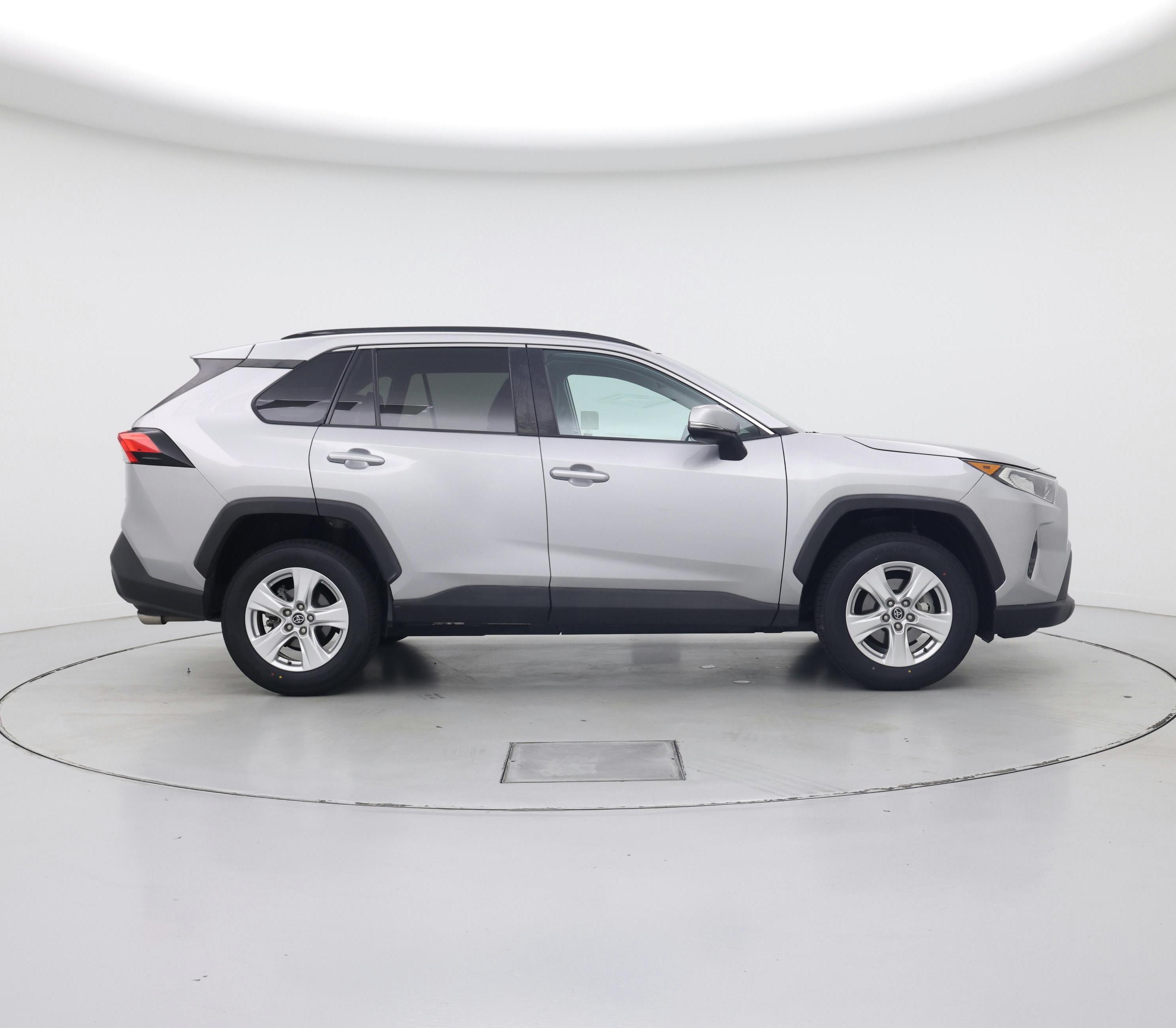Thumbnail: 2020 Toyota RAV4 - 7