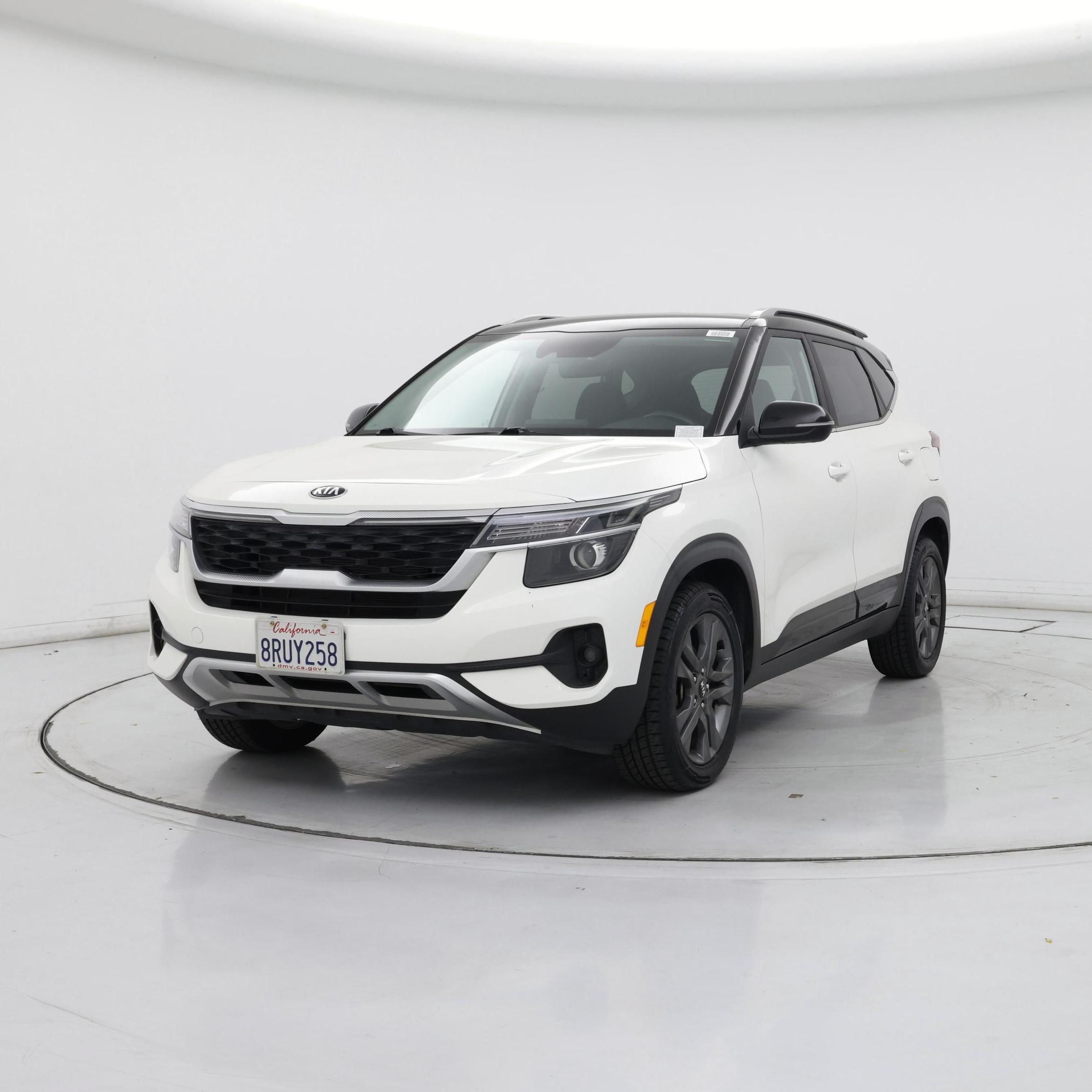 Thumbnail: 2021 Kia Seltos - 4