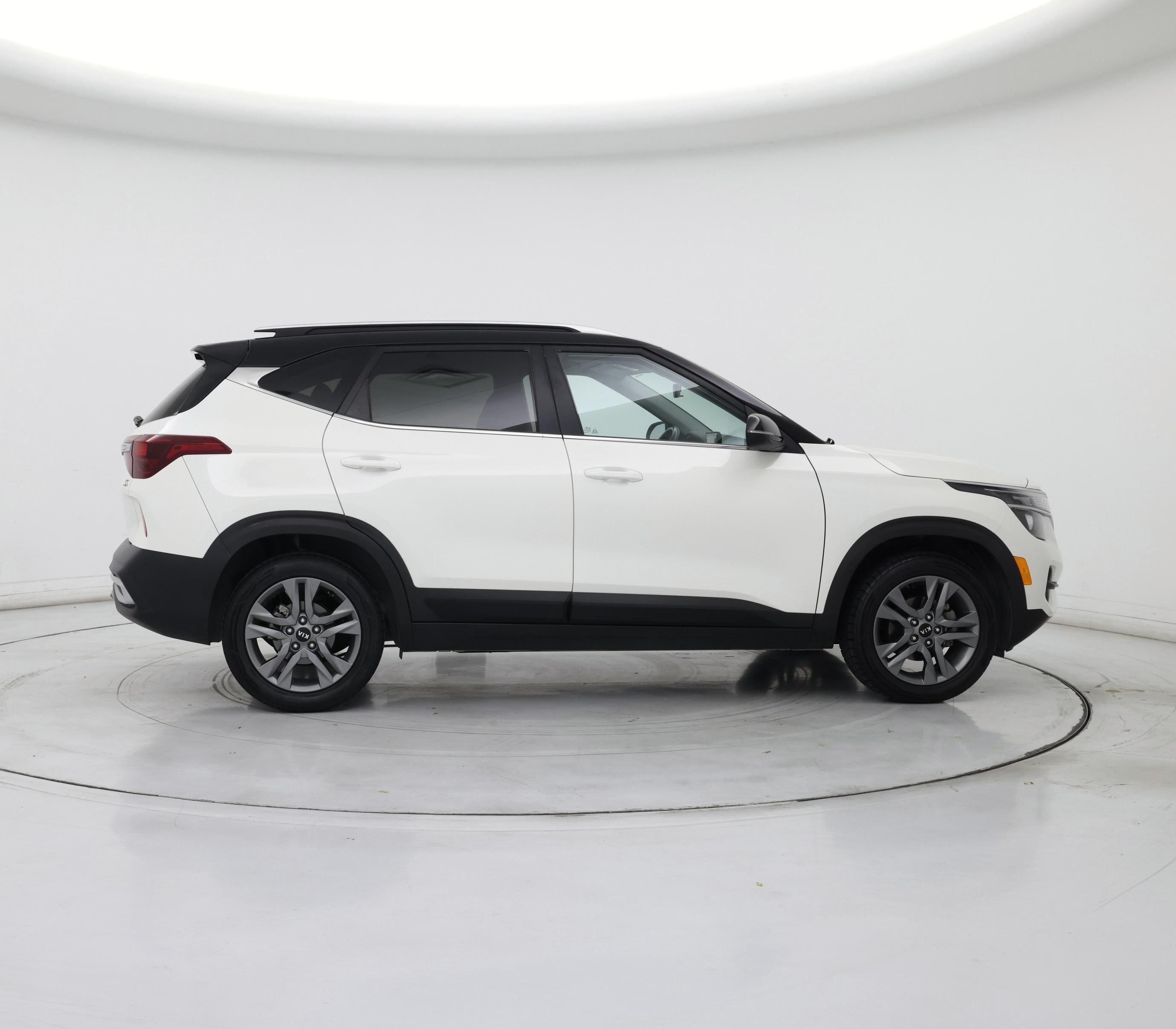 Thumbnail: 2021 Kia Seltos - 7