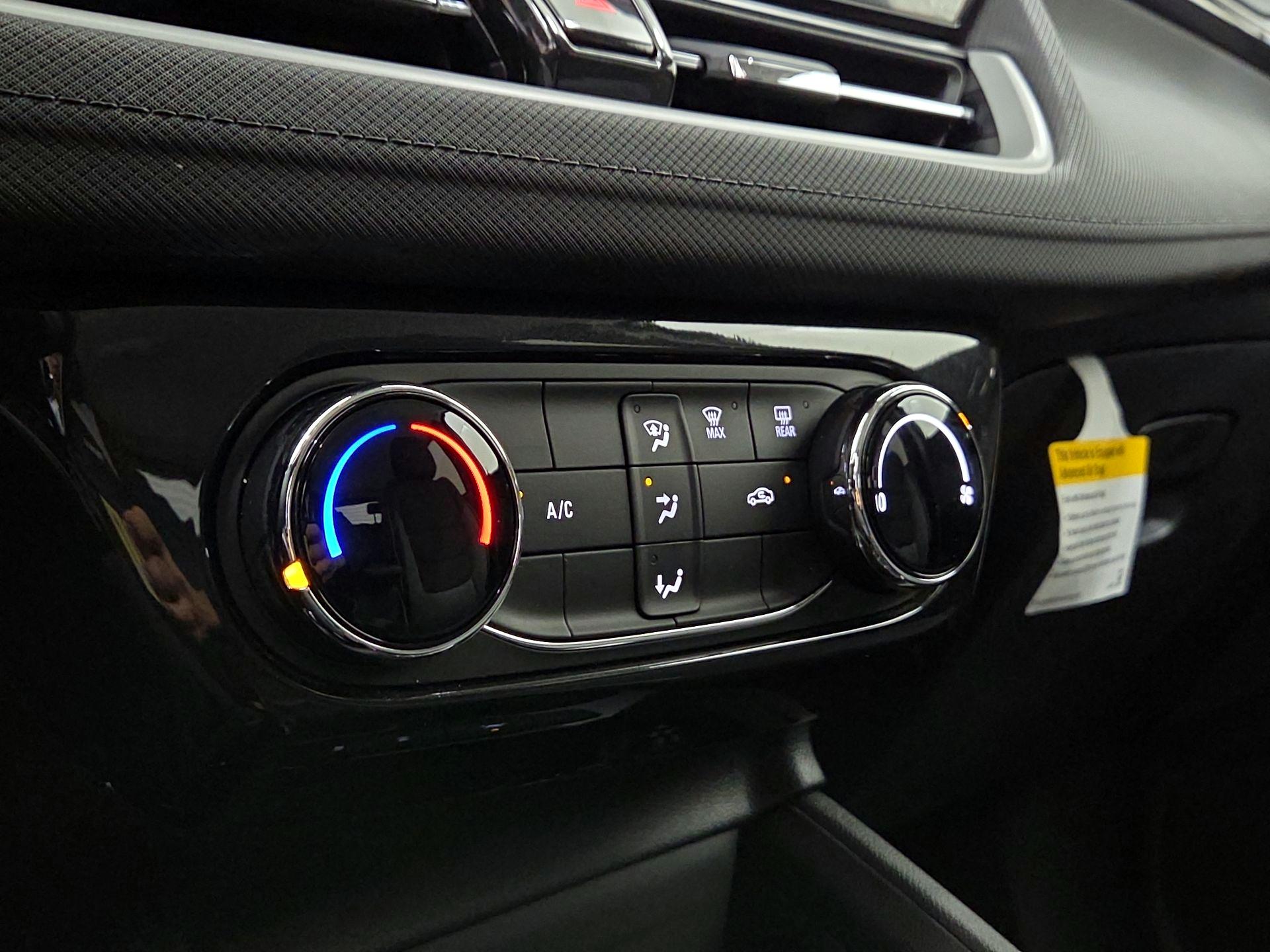 Thumbnail: 2025 Chevrolet TrailBlazer - 16
