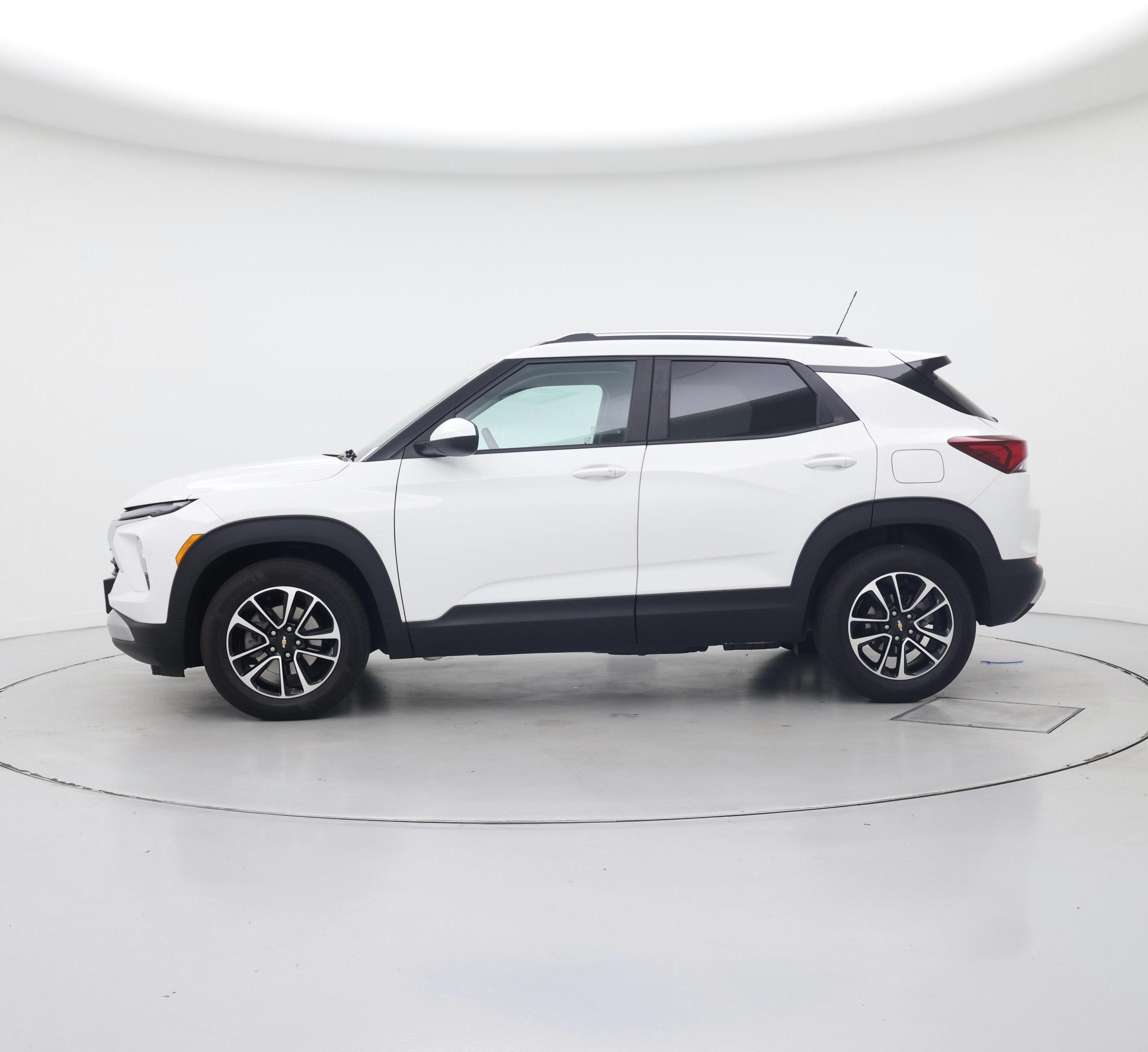 Thumbnail: 2025 Chevrolet TrailBlazer - 3