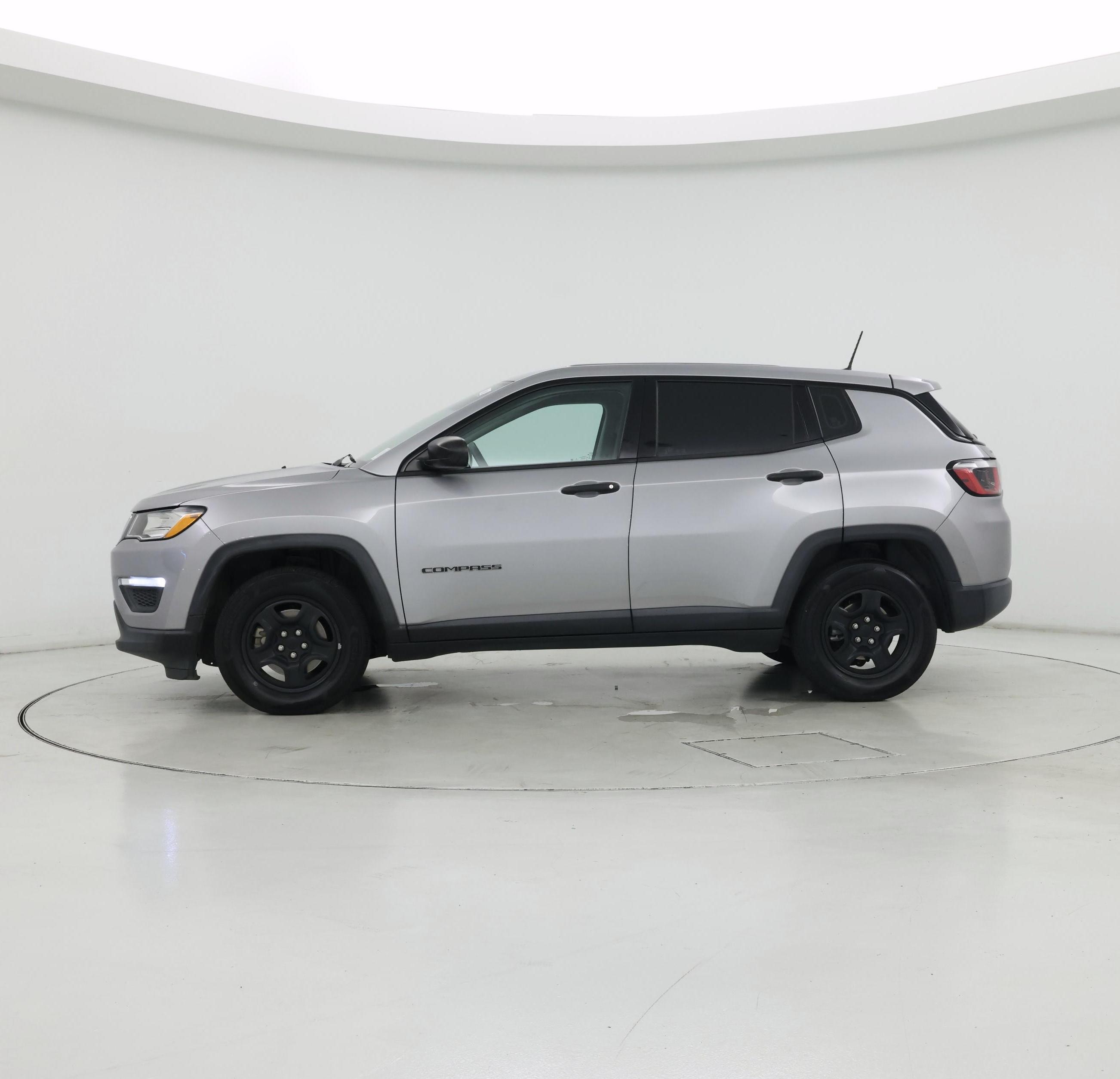Thumbnail: 2019 Jeep Compass - 3