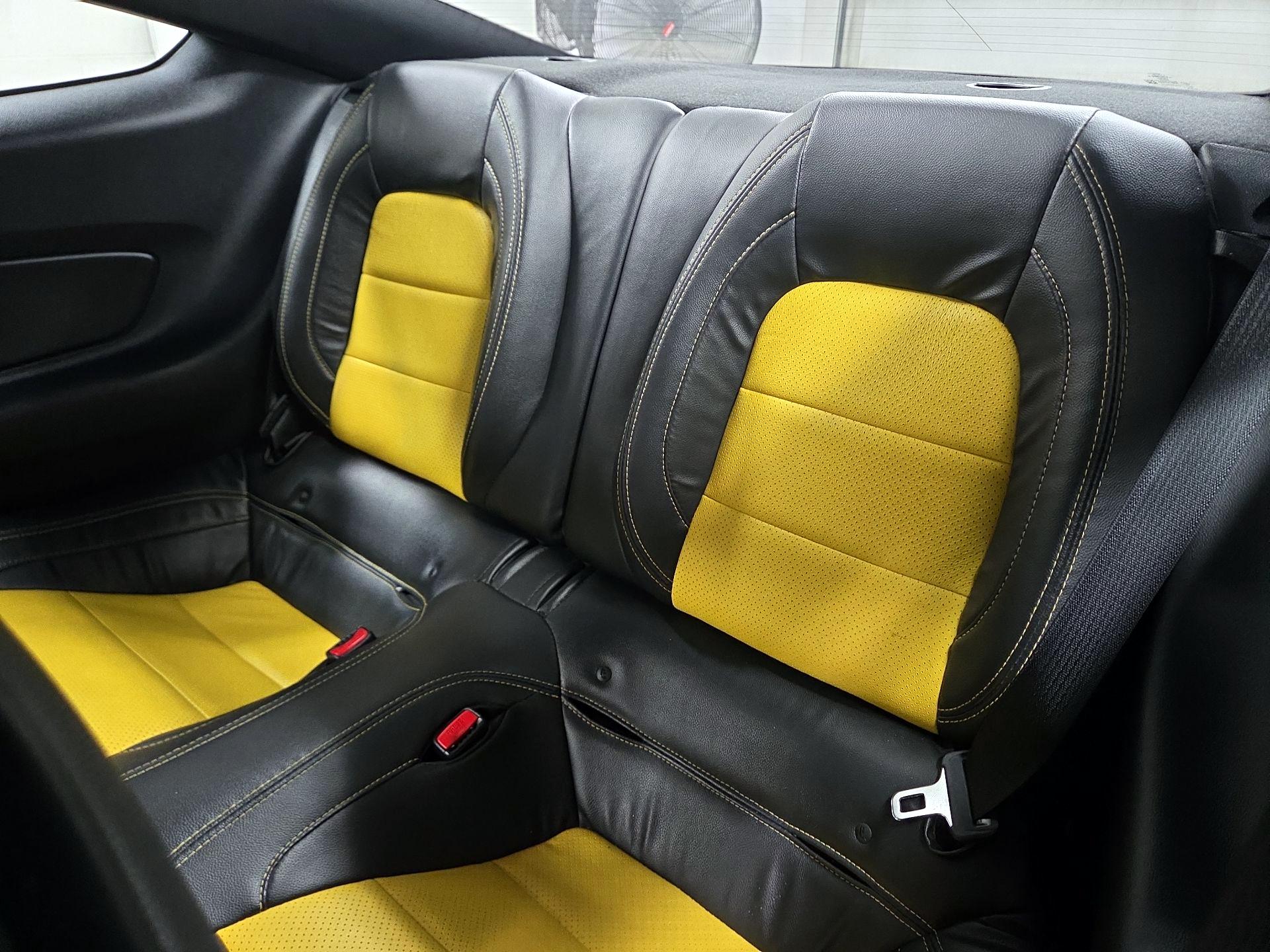Thumbnail: 2015 Ford Mustang - 17