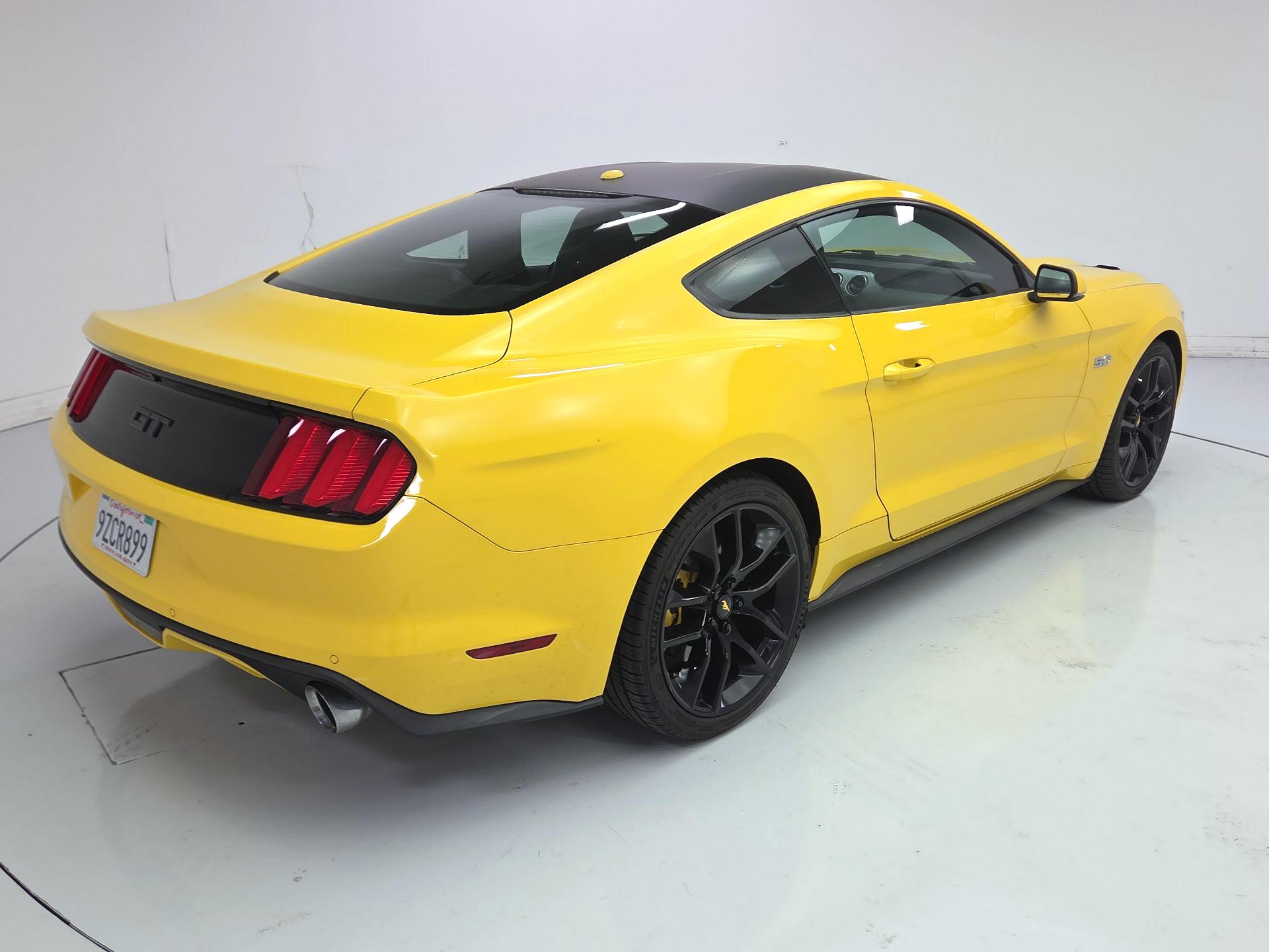 Thumbnail: 2015 Ford Mustang - 5