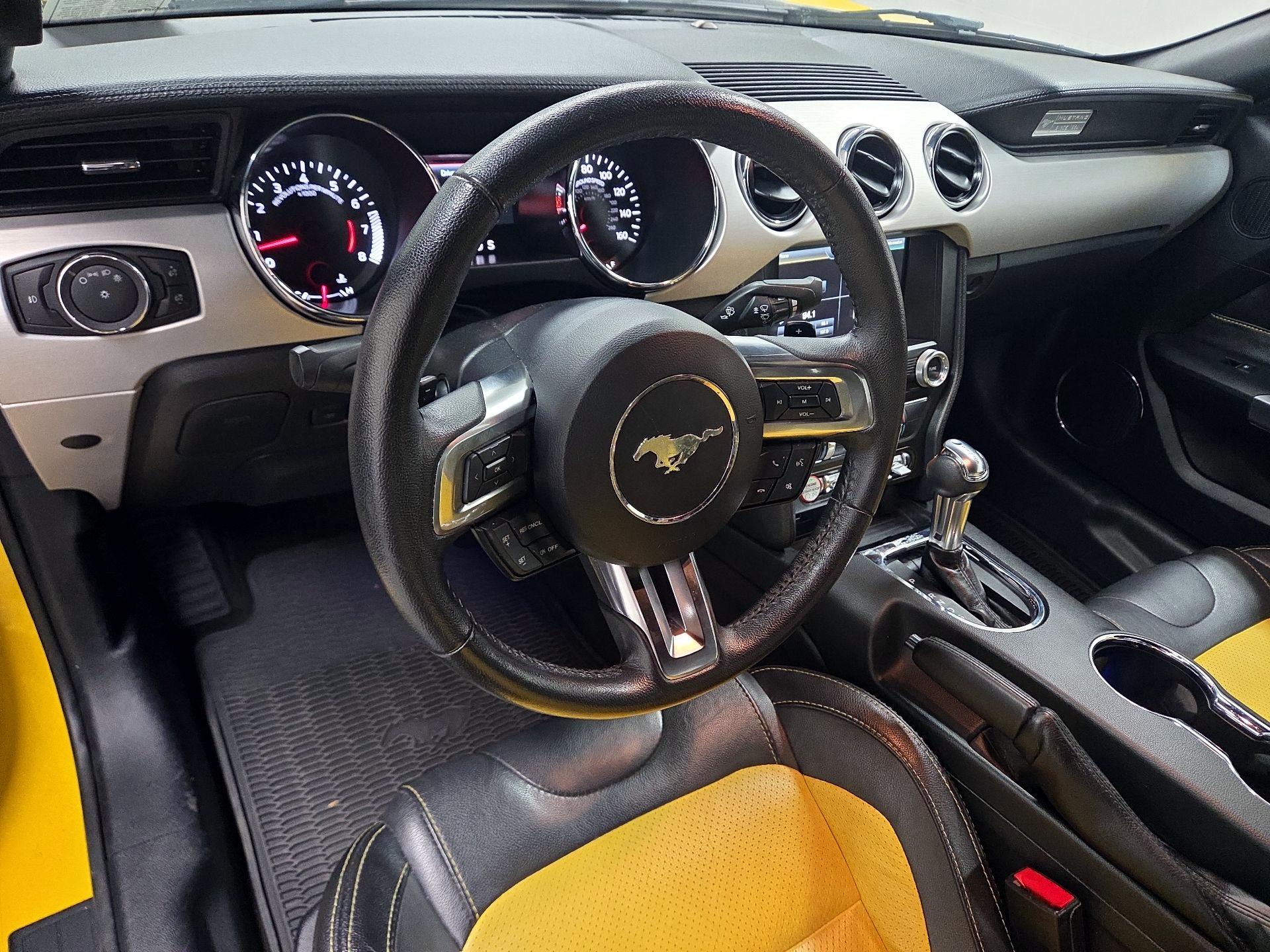 Thumbnail: 2015 Ford Mustang - 8