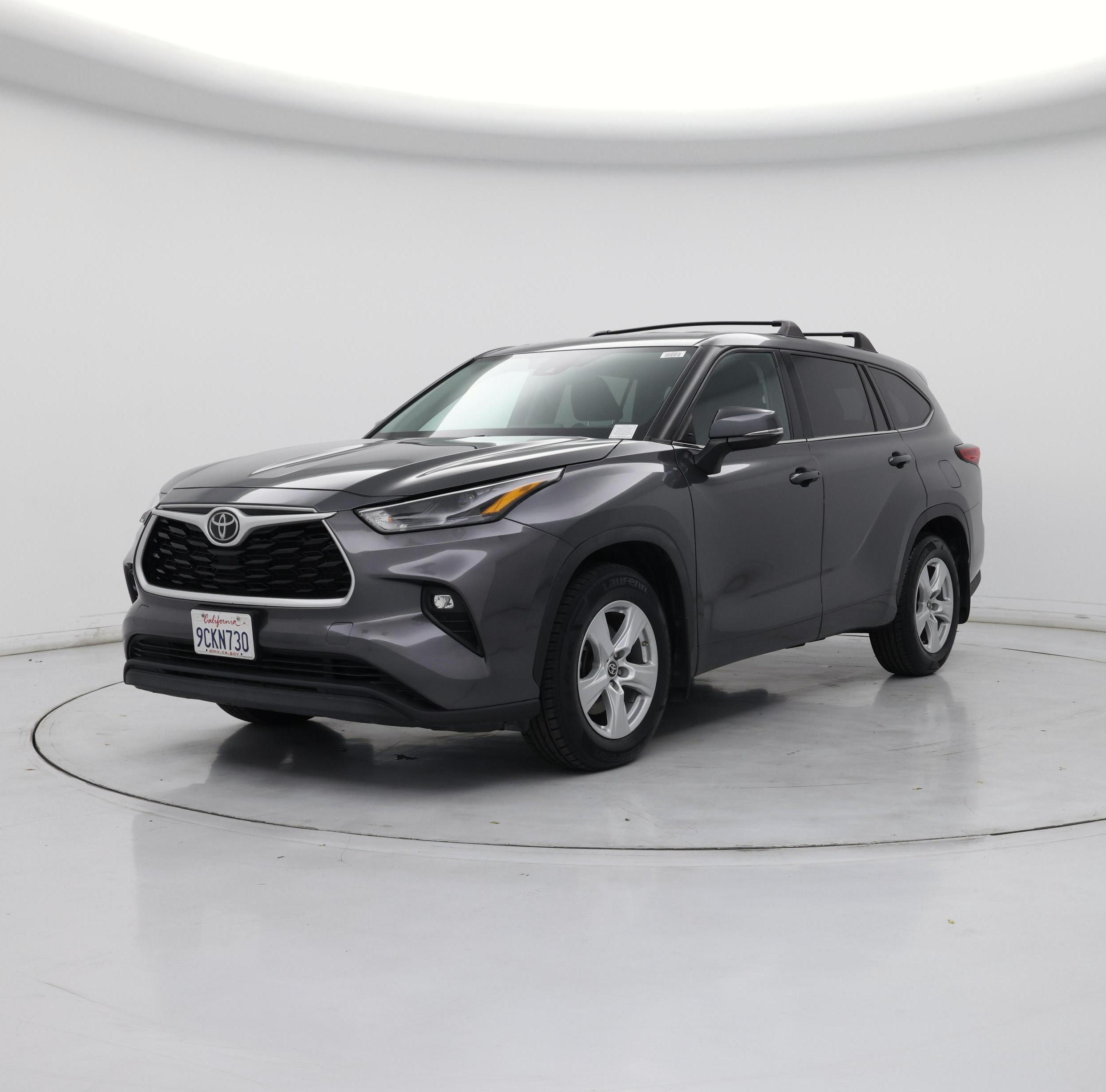 Thumbnail: 2022 Toyota Highlander - 4