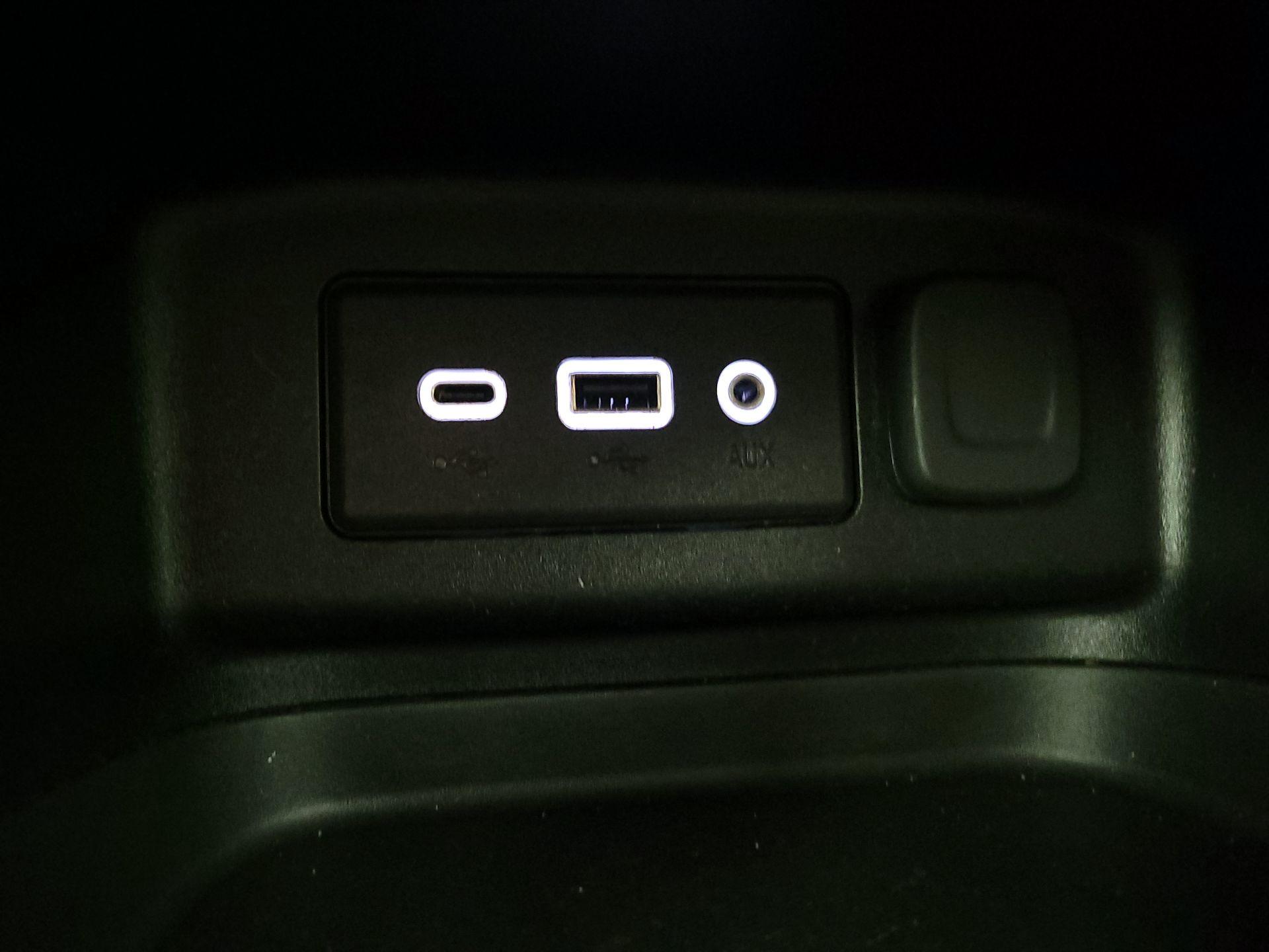Thumbnail: 2021 Chevrolet Equinox - 18