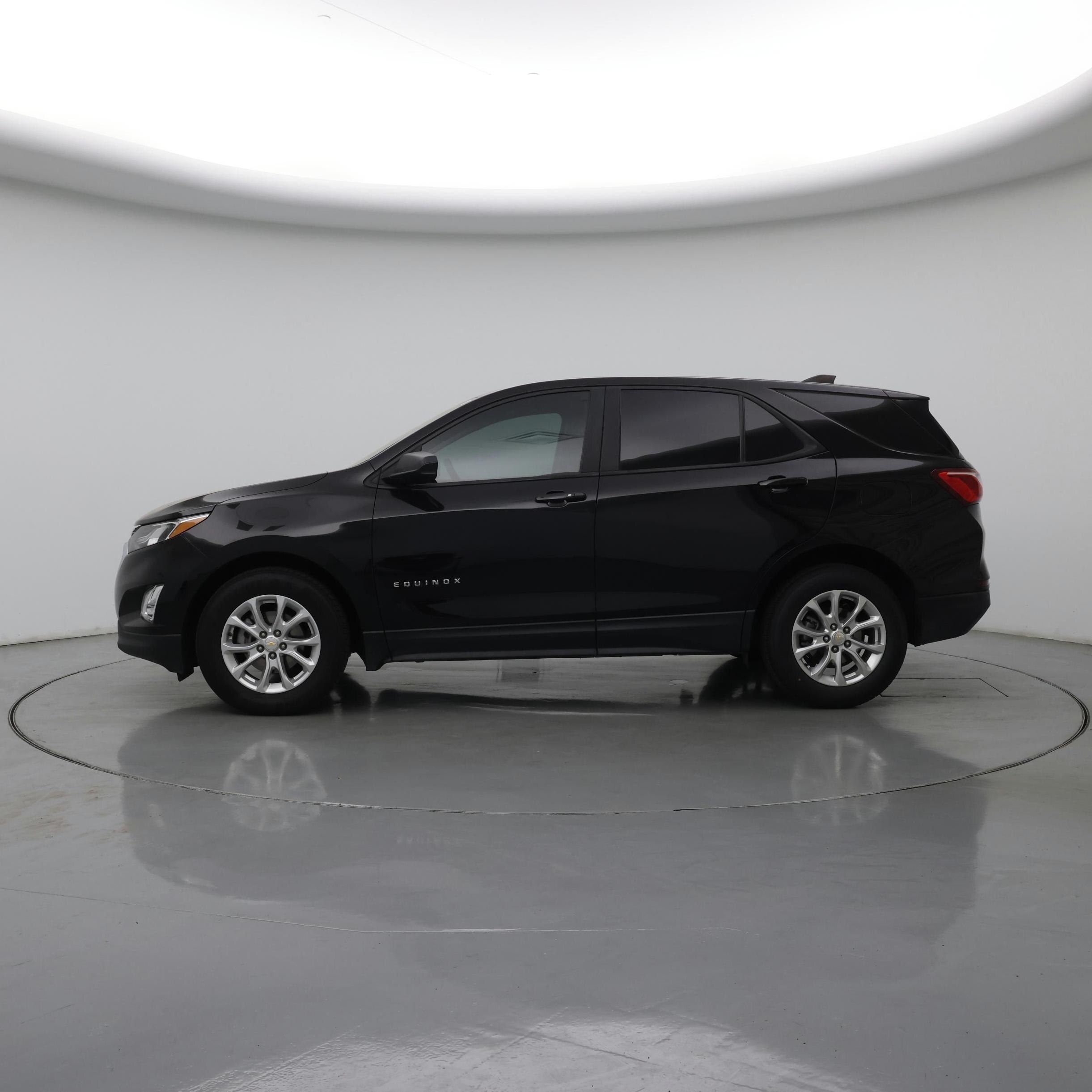 Thumbnail: 2021 Chevrolet Equinox - 3