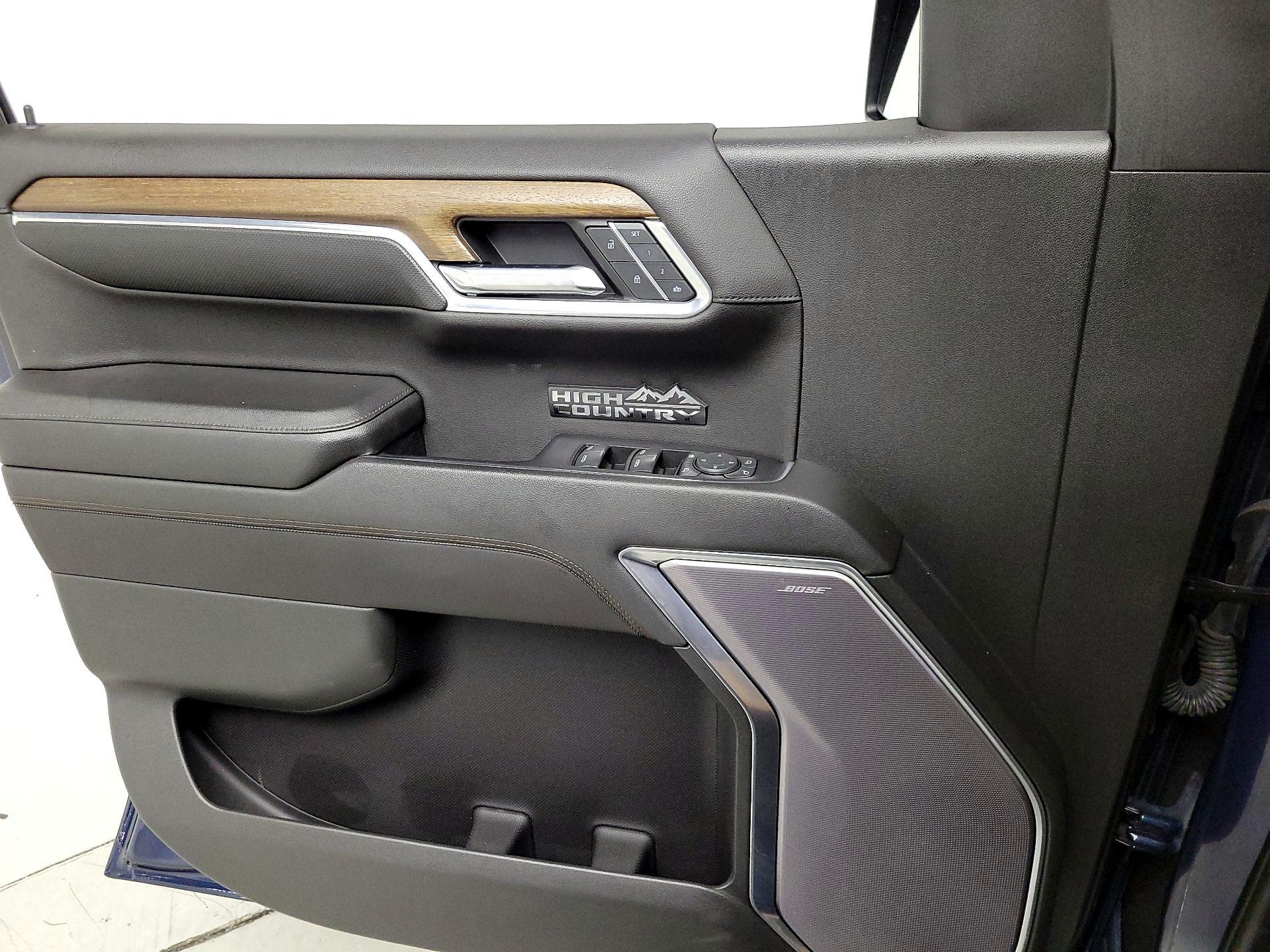 Thumbnail: 2022 Chevrolet Silverado 1500 - 12