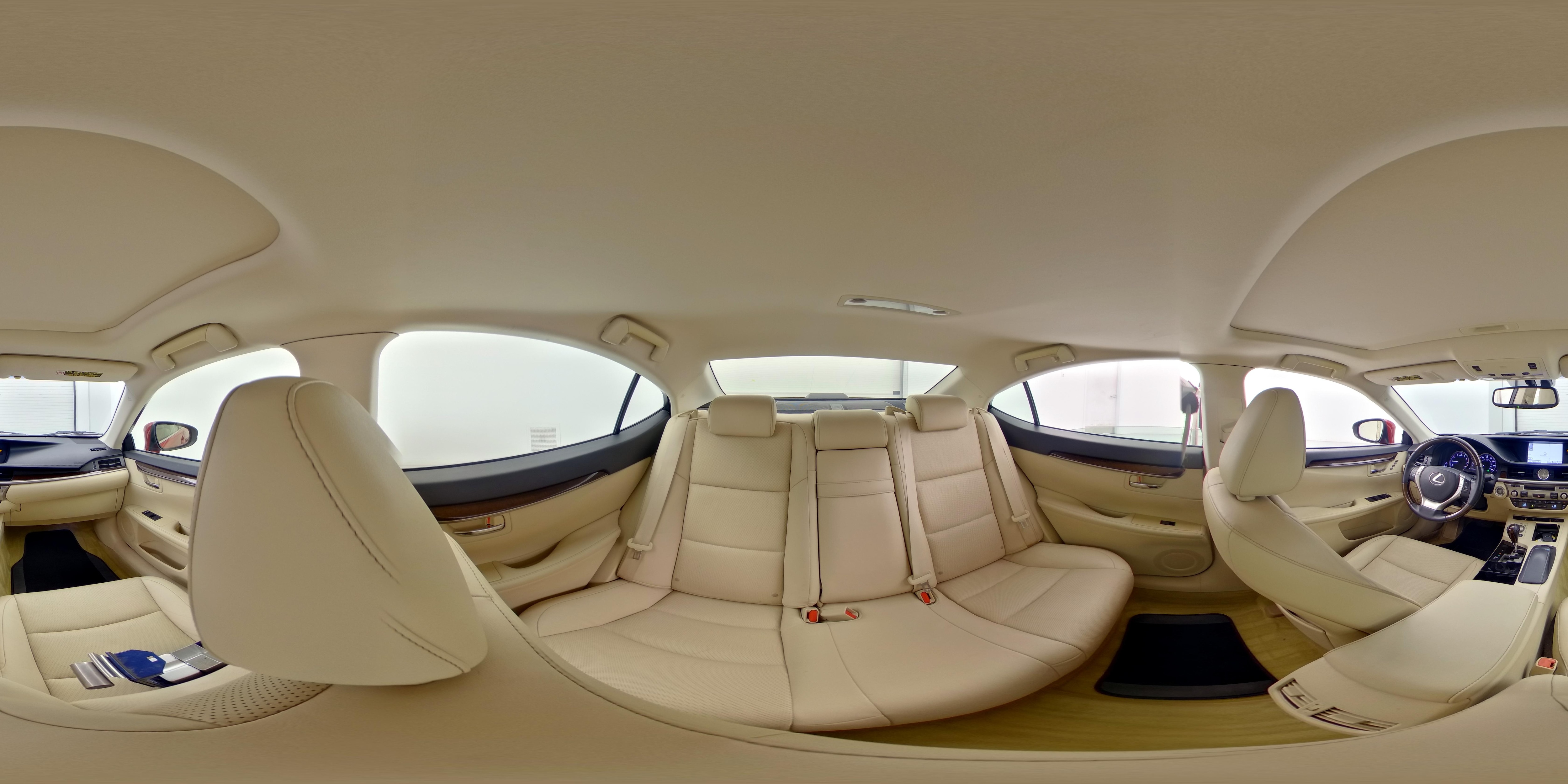 2014 Lexus ES 350 - Photo 26