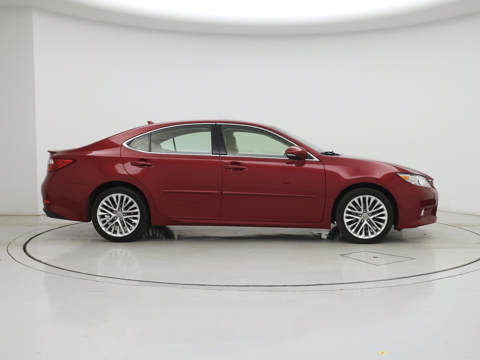 2014 Lexus ES 350 - Photo 8