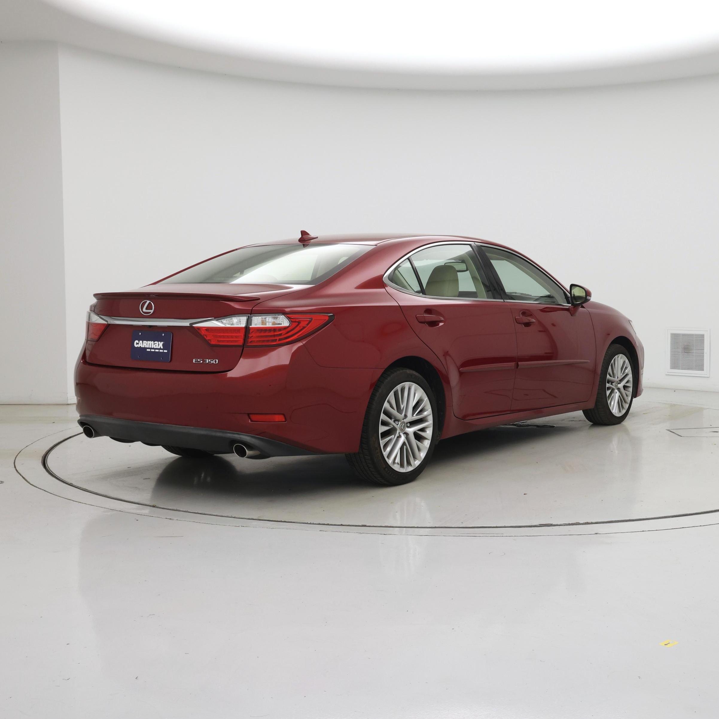 Thumbnail: 2014 Lexus ES - 8