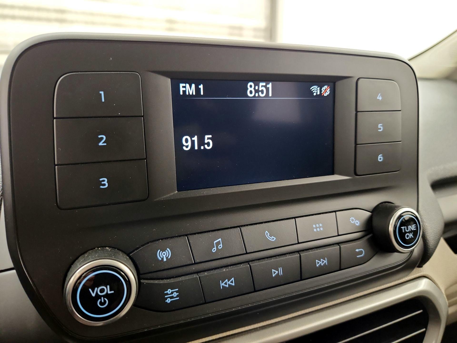Thumbnail: 2019 Ford EcoSport - 15
