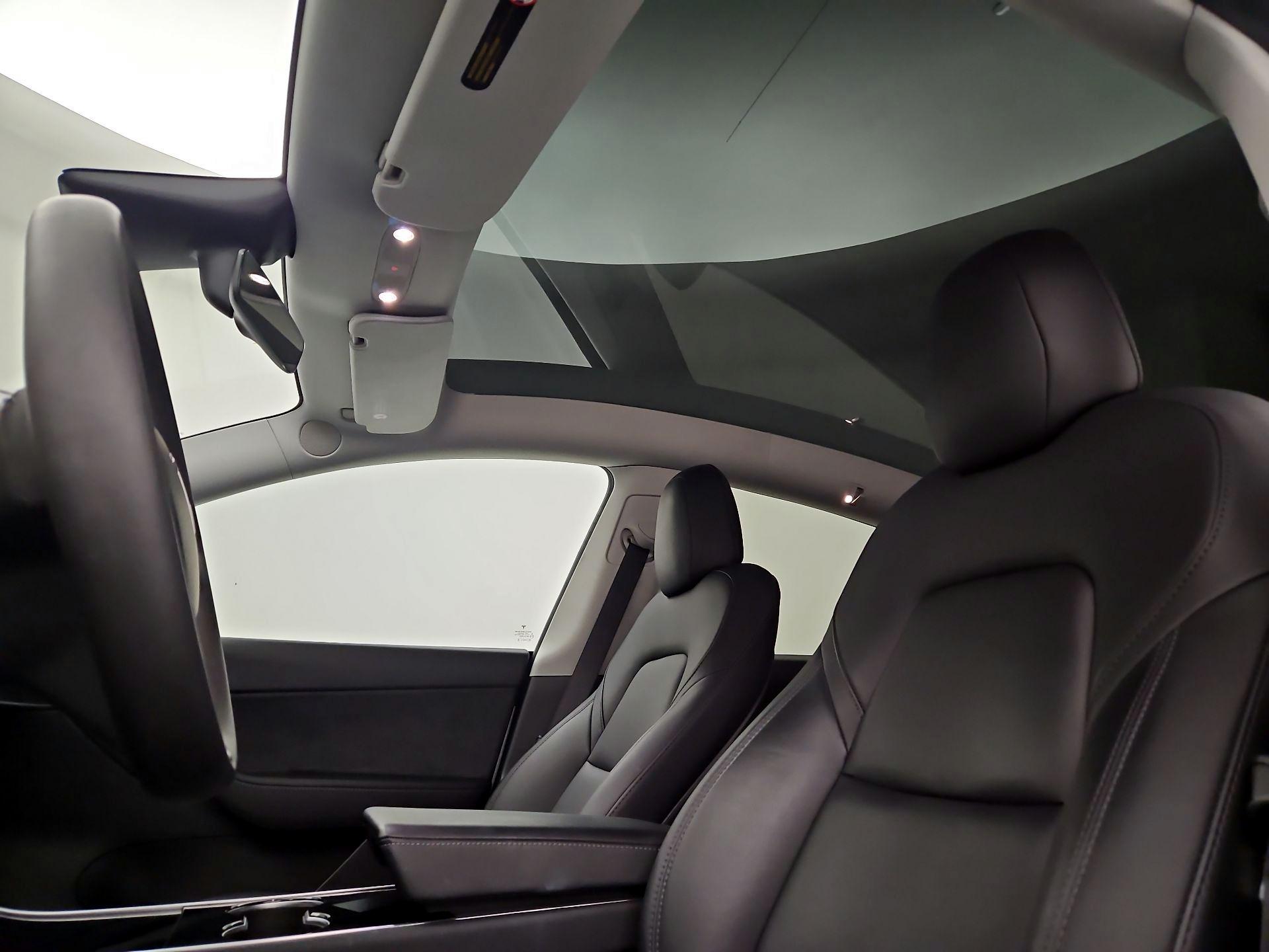 Thumbnail: 2021 Tesla Model Y - 18
