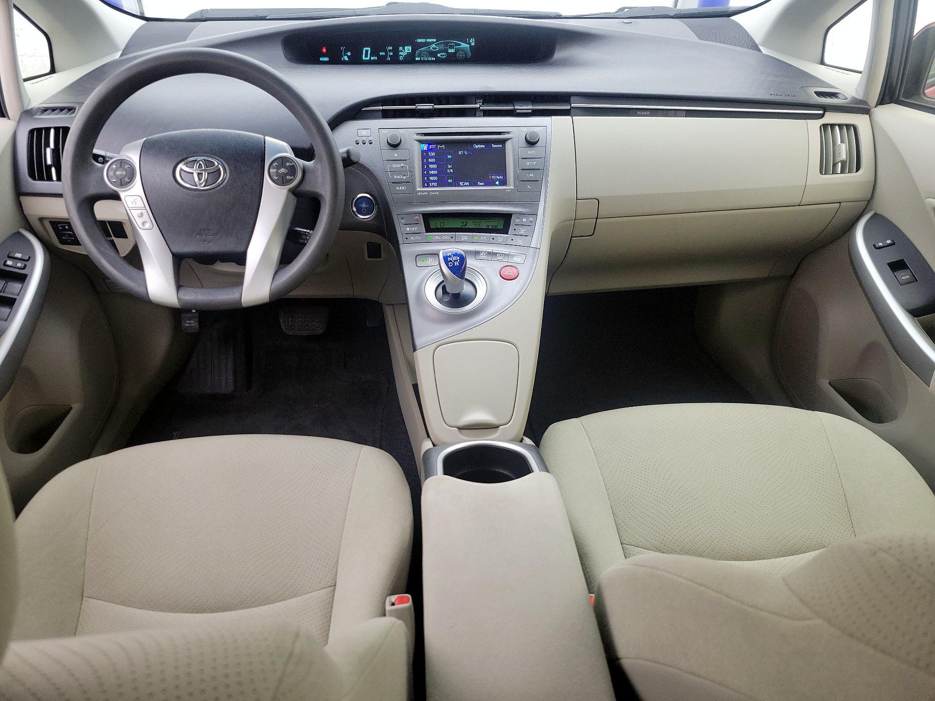 Thumbnail: 2014 Toyota Prius - 9