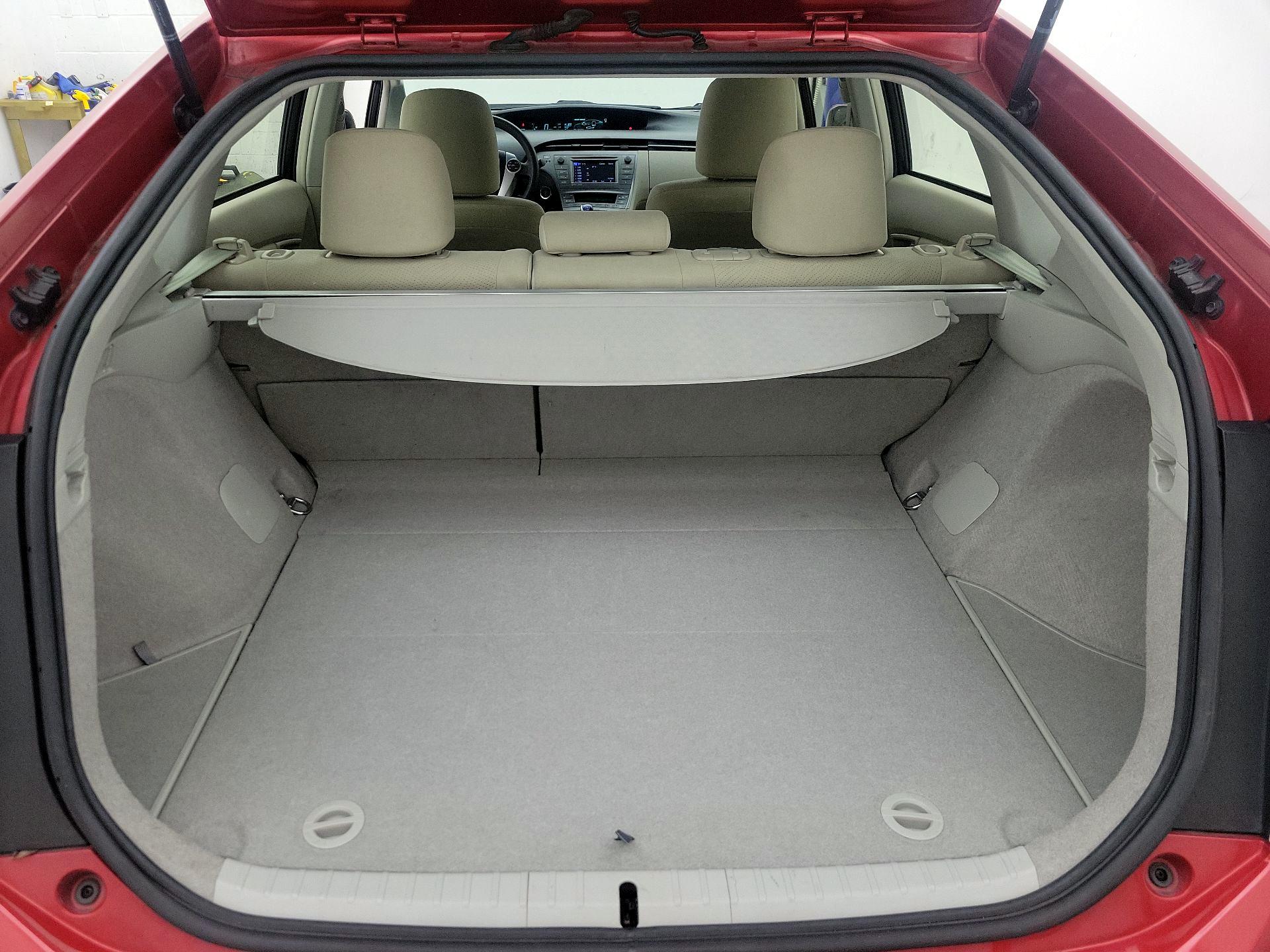 Thumbnail: 2014 Toyota Prius - 20