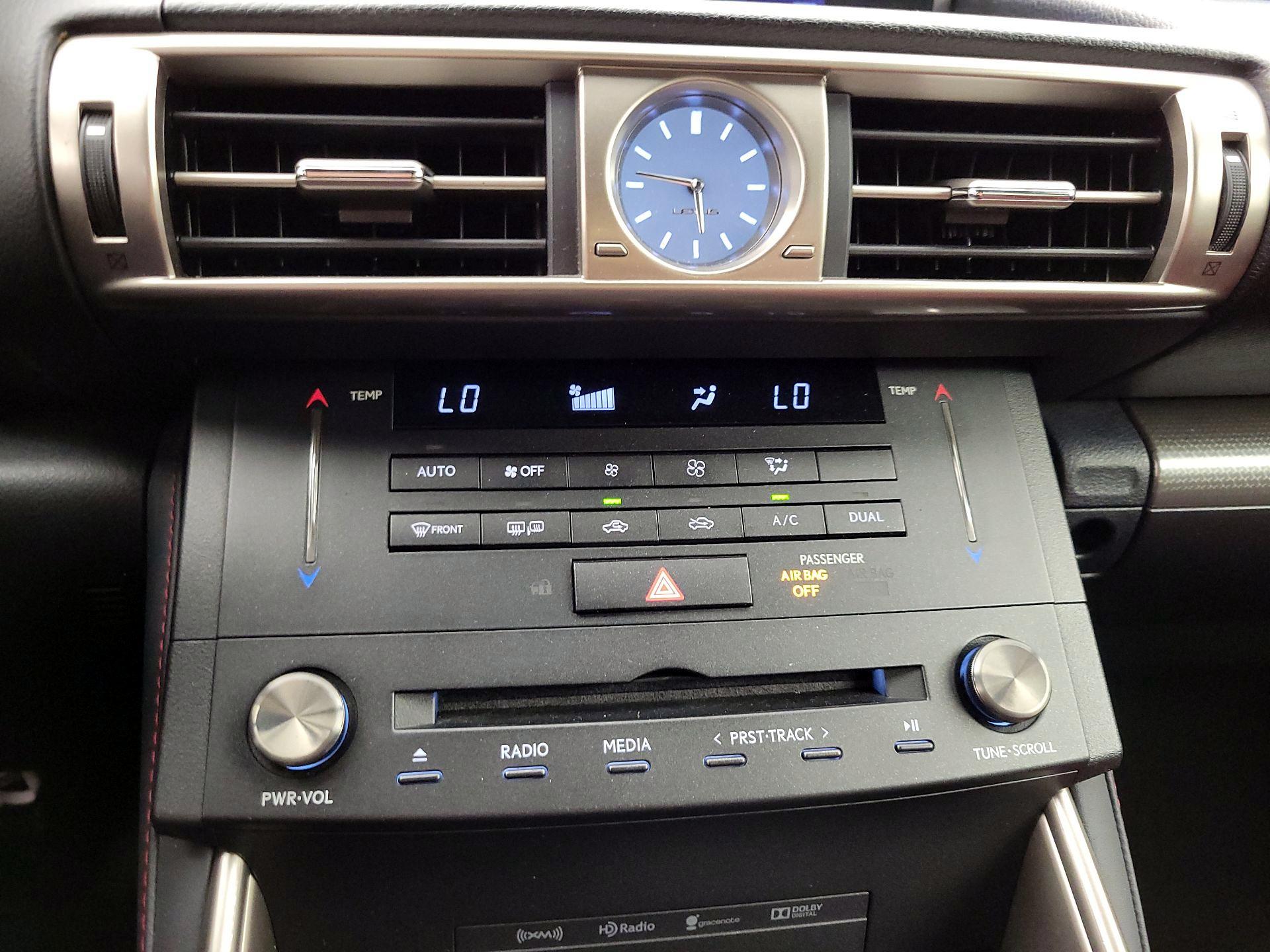 Thumbnail: 2016 Lexus IS - 15