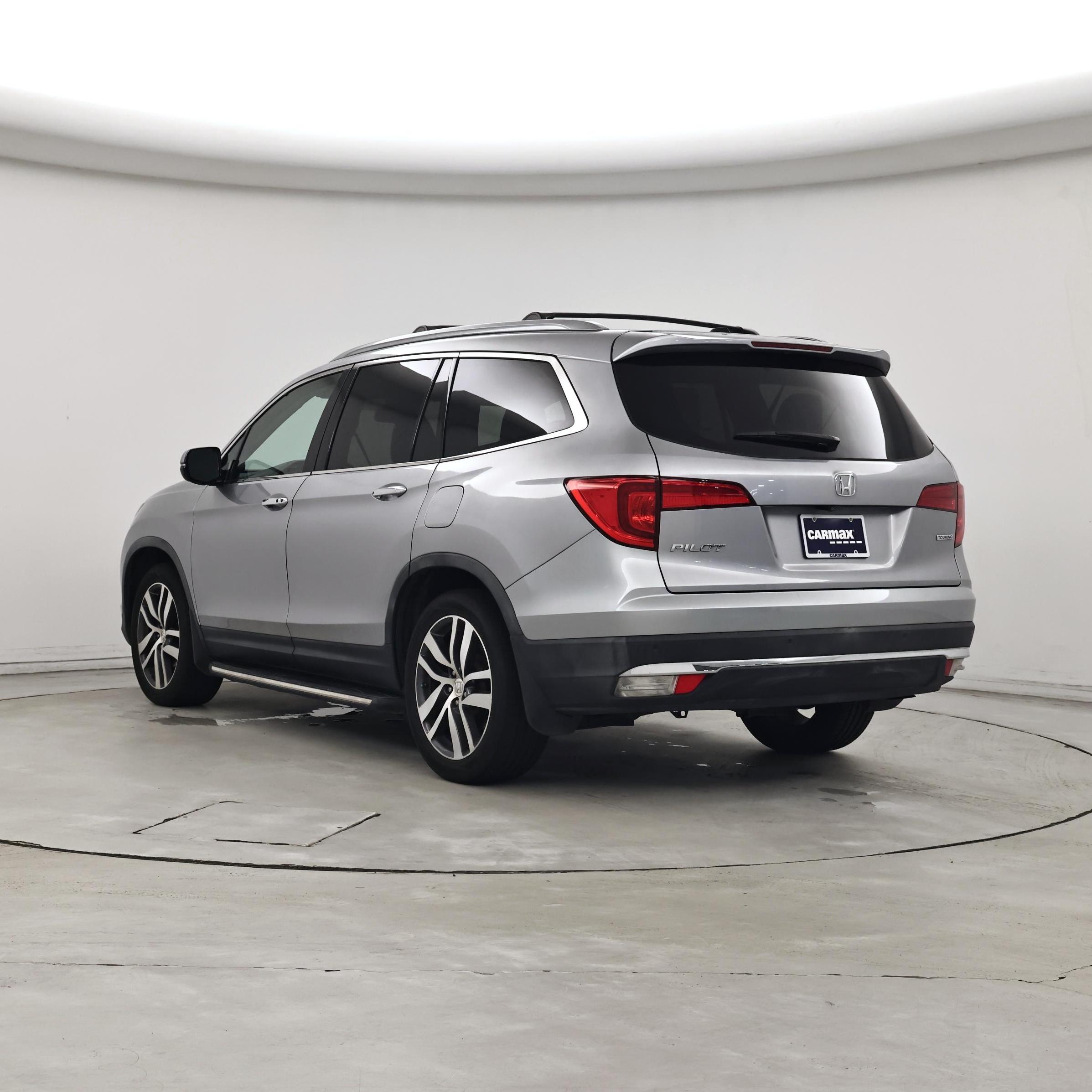Thumbnail: 2017 Honda Pilot - 2