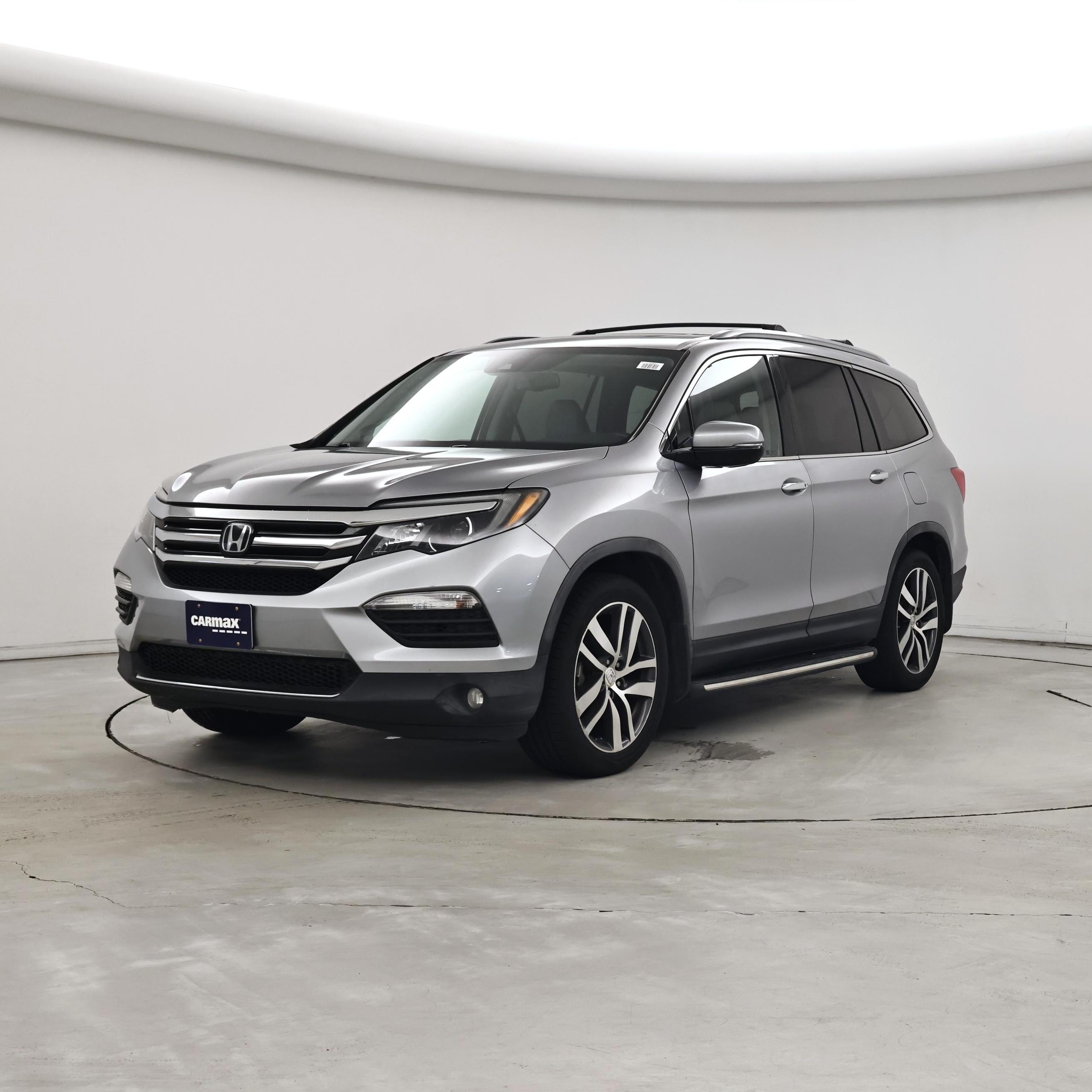 Thumbnail: 2017 Honda Pilot - 4