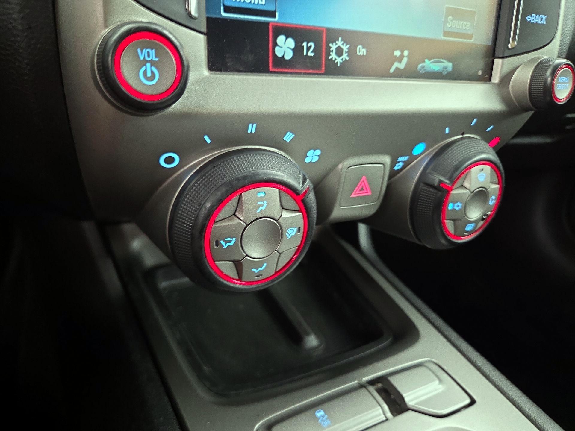 Thumbnail: 2015 Chevrolet Camaro - 16