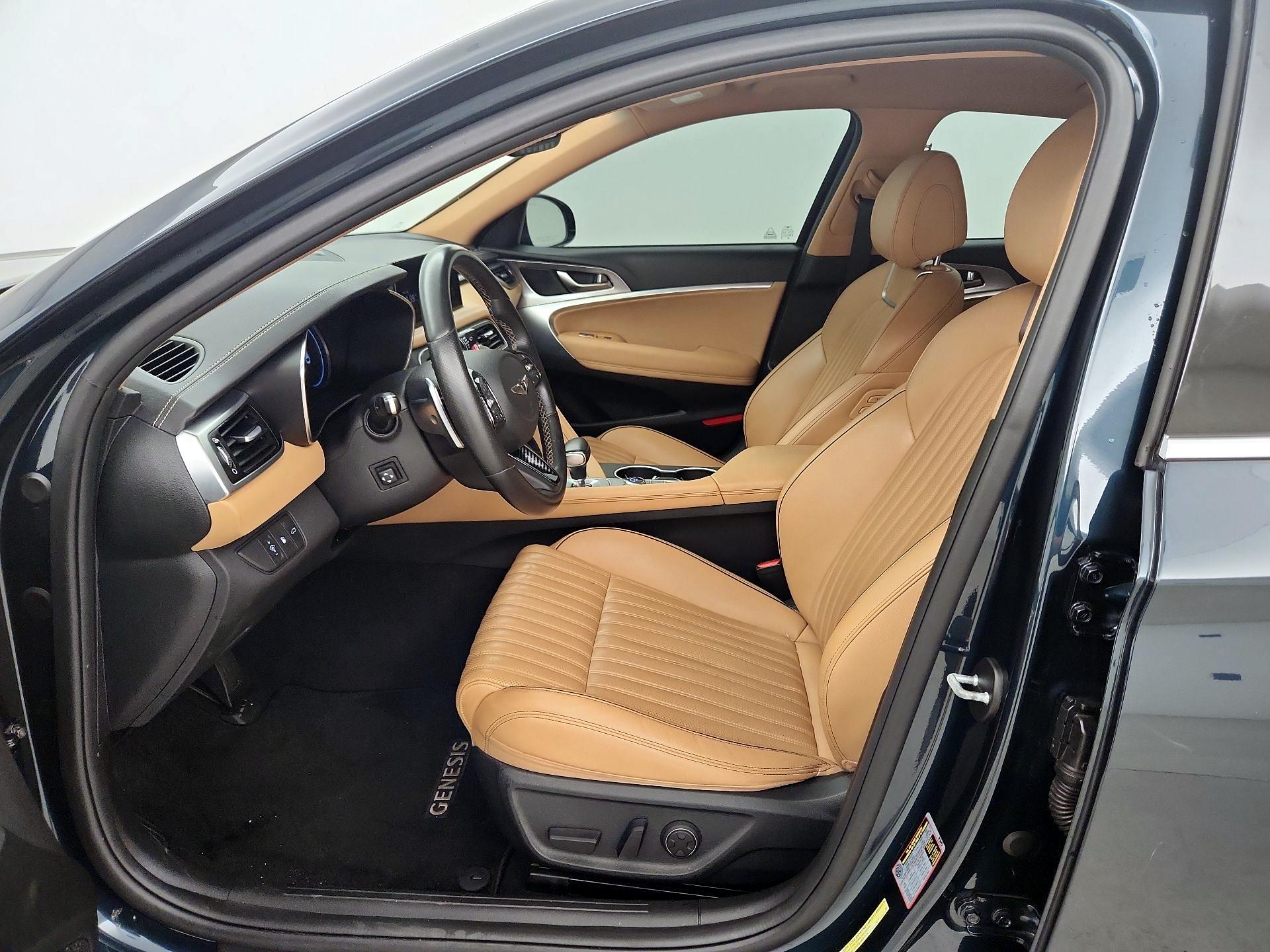 Thumbnail: 2022 Genesis G70 - 10