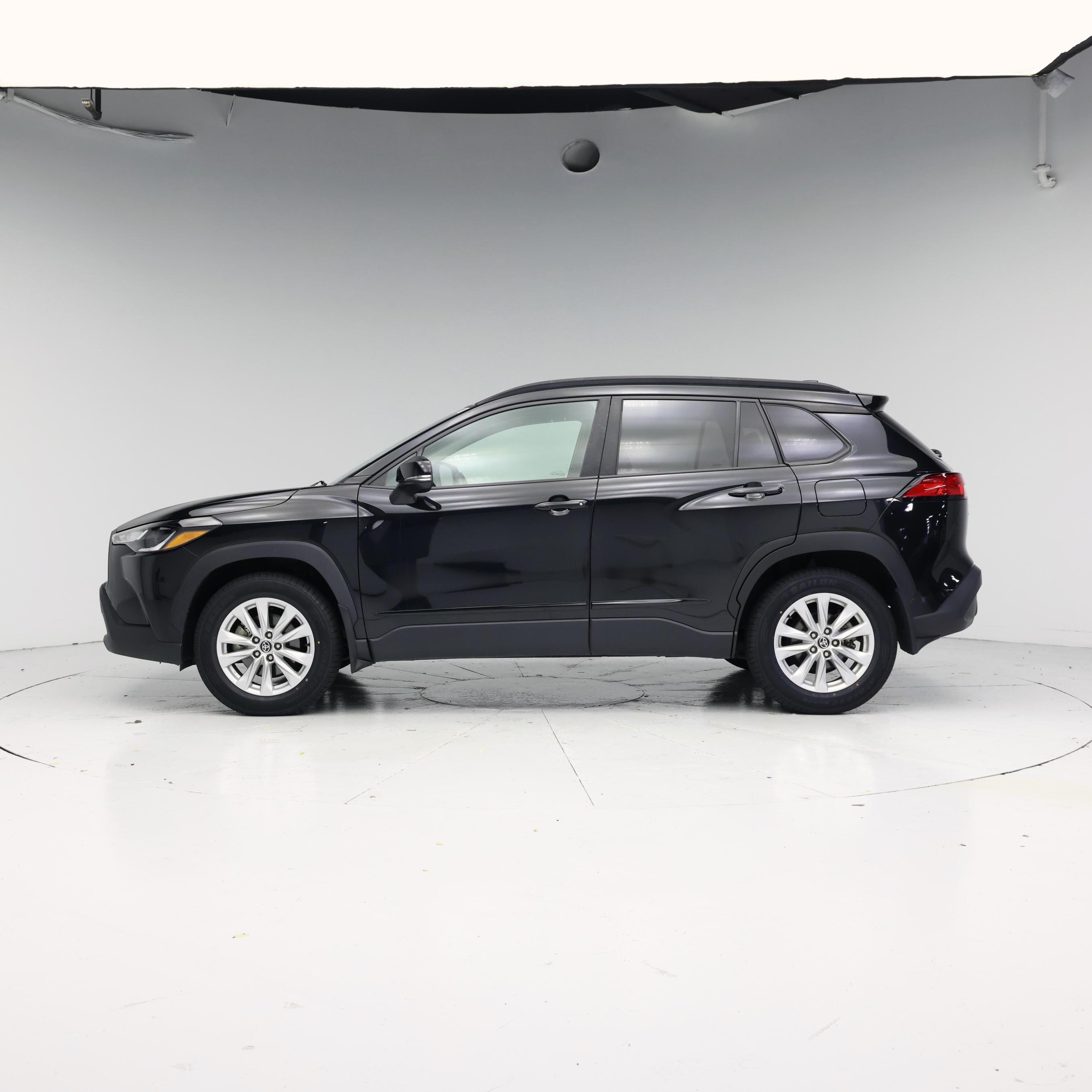 Thumbnail: 2022 Toyota Corolla Cross - 3