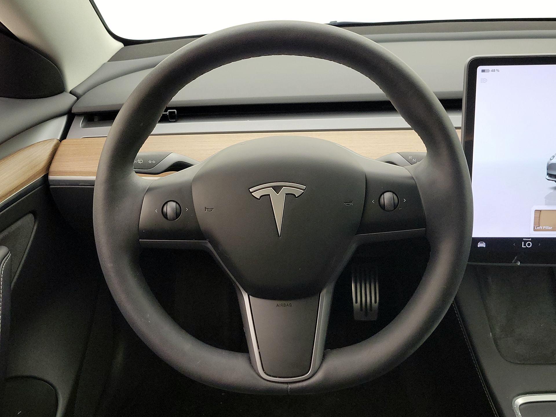 Thumbnail: 2023 Tesla Model 3 - 10