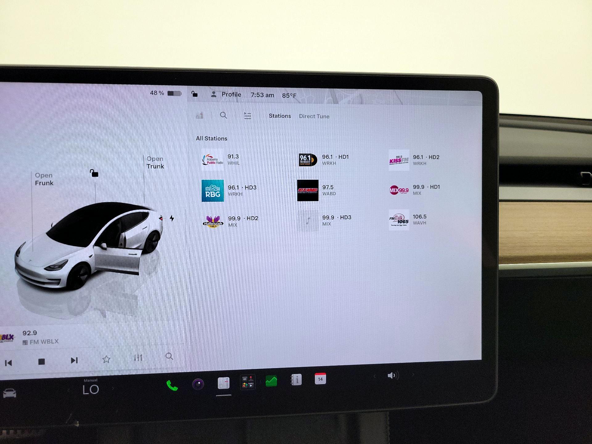 Thumbnail: 2023 Tesla Model 3 - 14