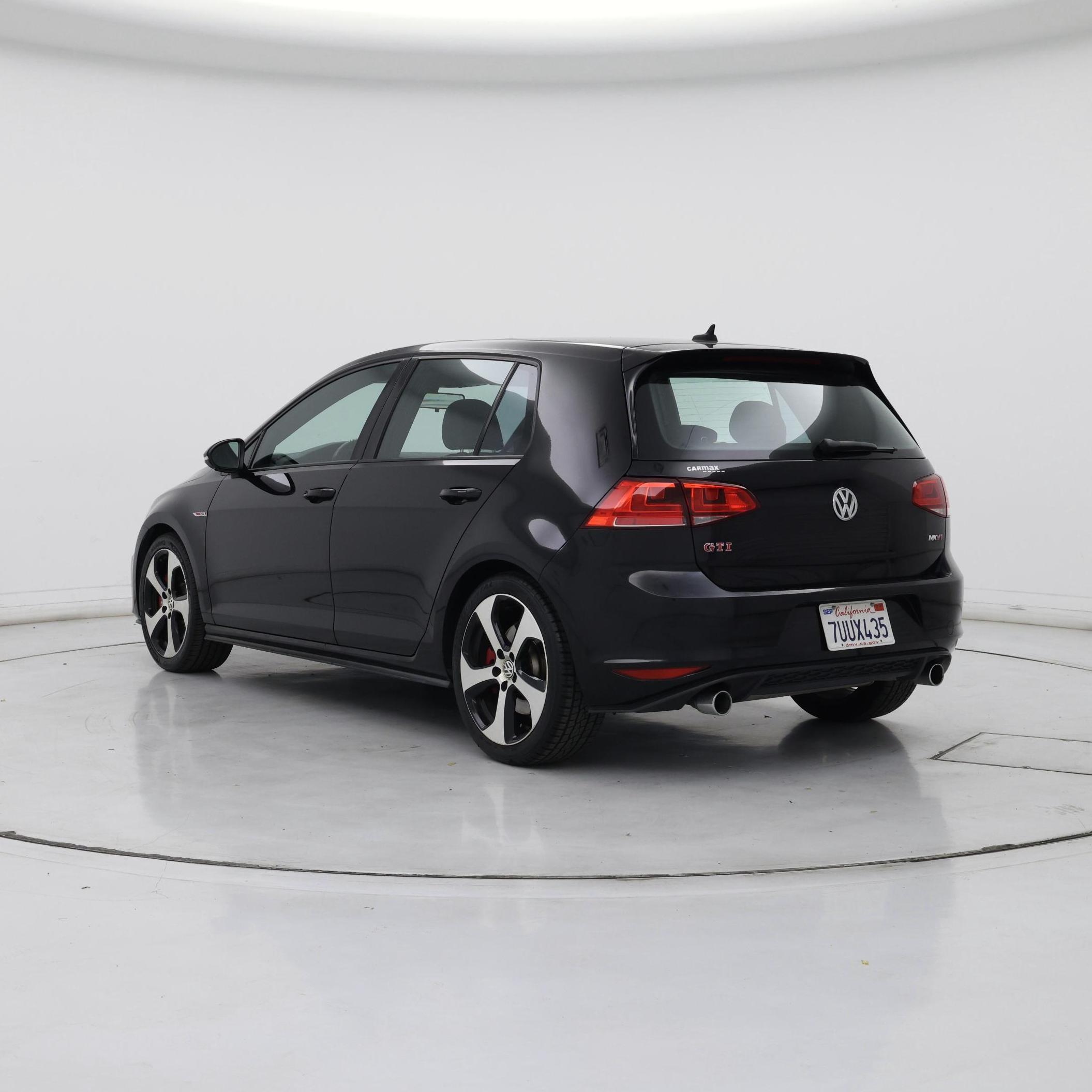 Thumbnail: 2017 Volkswagen Golf - 2