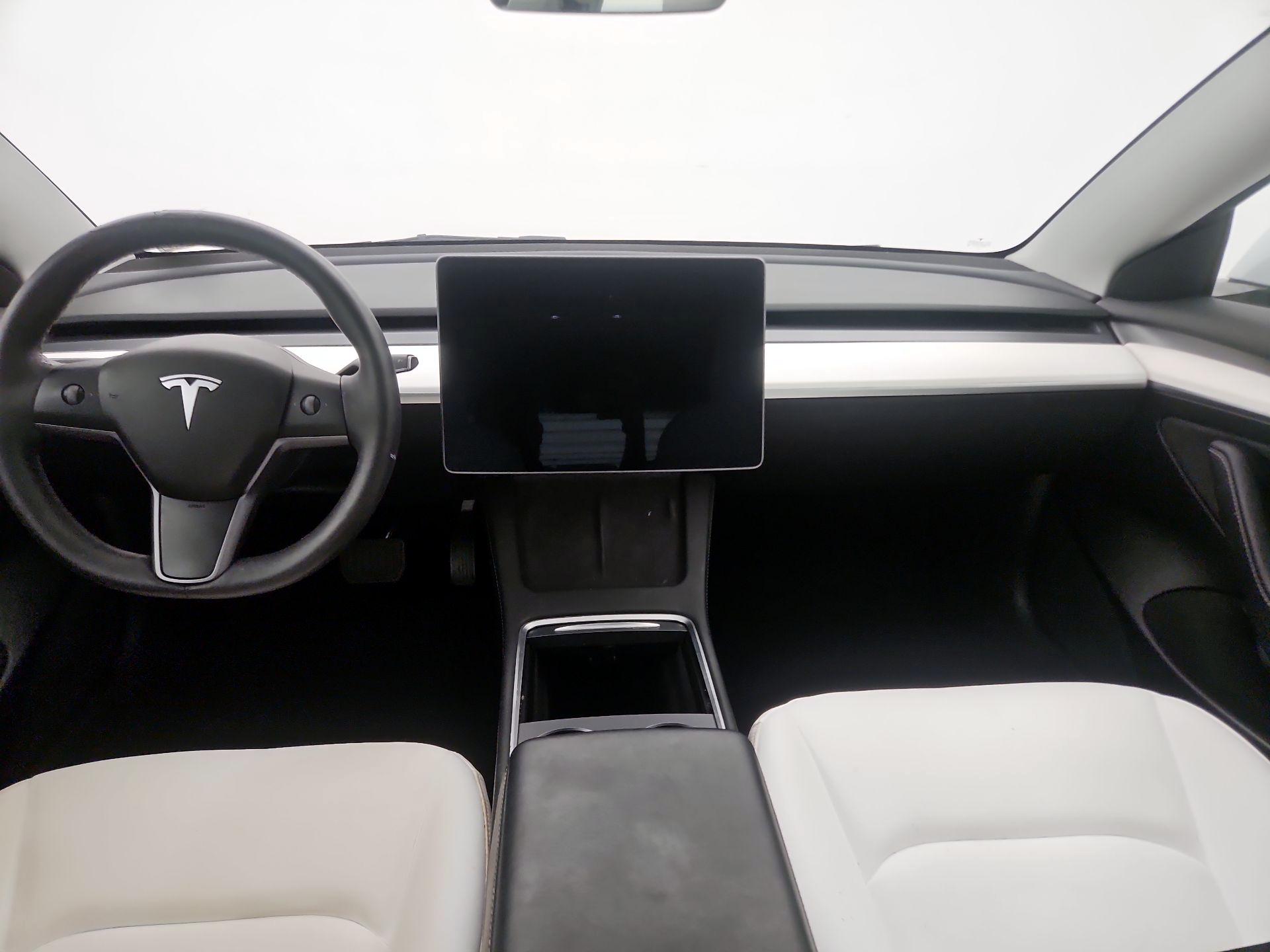 Thumbnail: 2023 Tesla Model 3 - 9