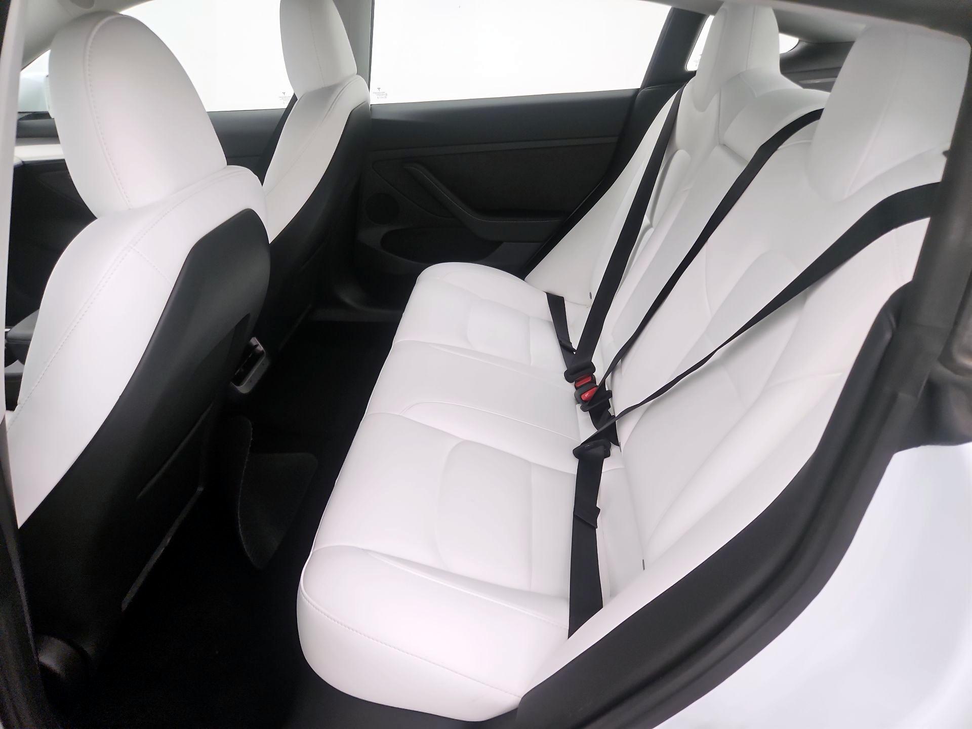 Thumbnail: 2023 Tesla Model 3 - 19