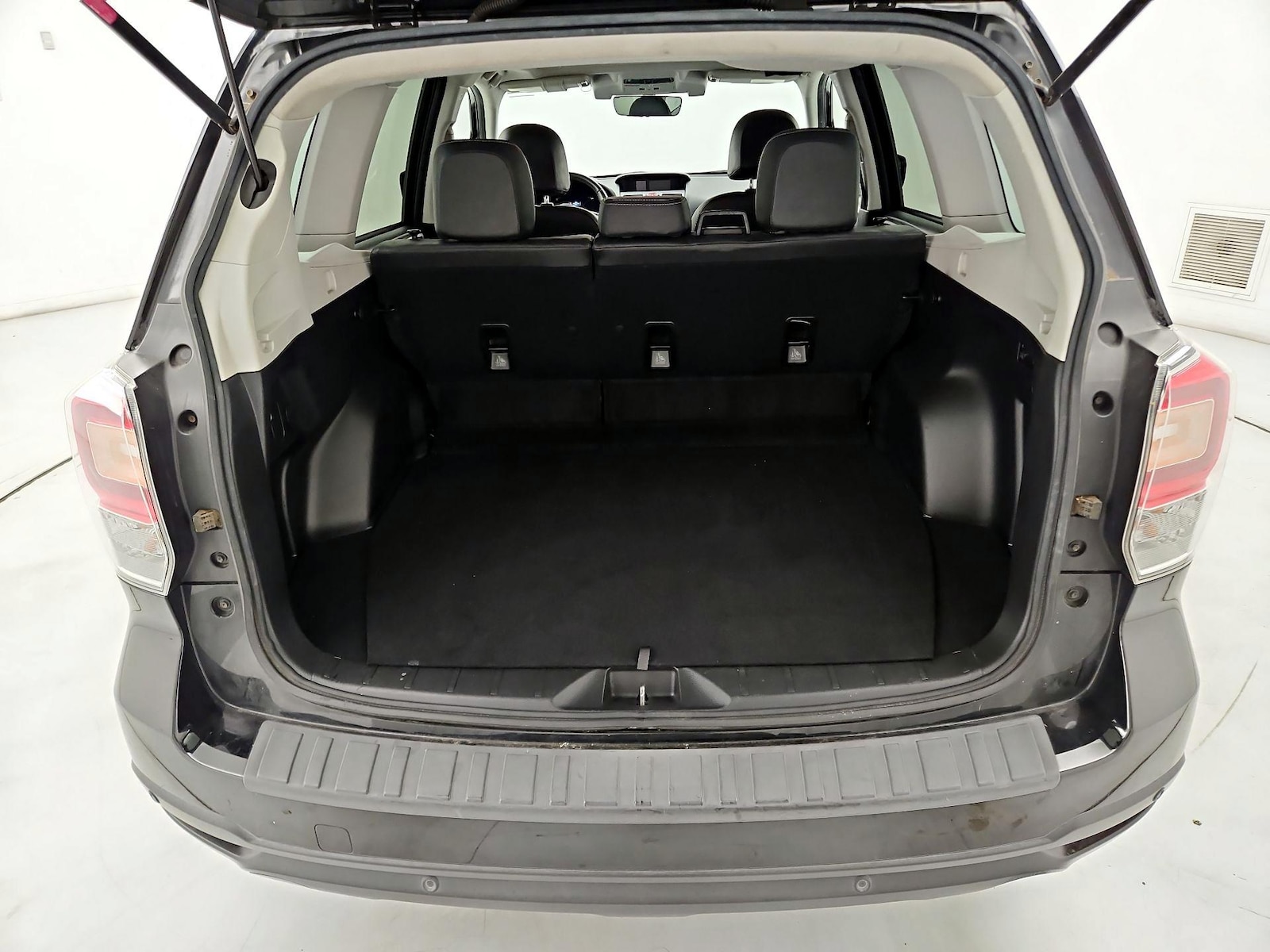 2017 Subaru Forester Limited - Photo 22