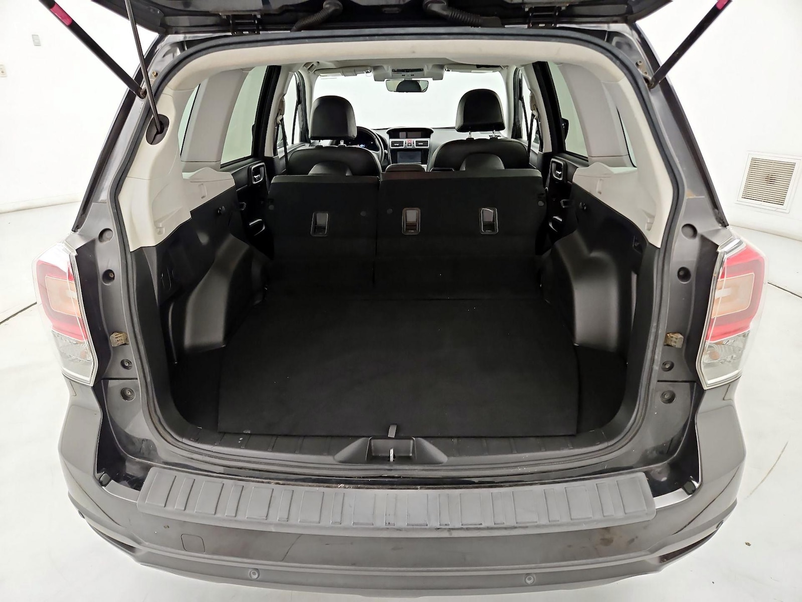 2017 Subaru Forester Limited - Photo 23