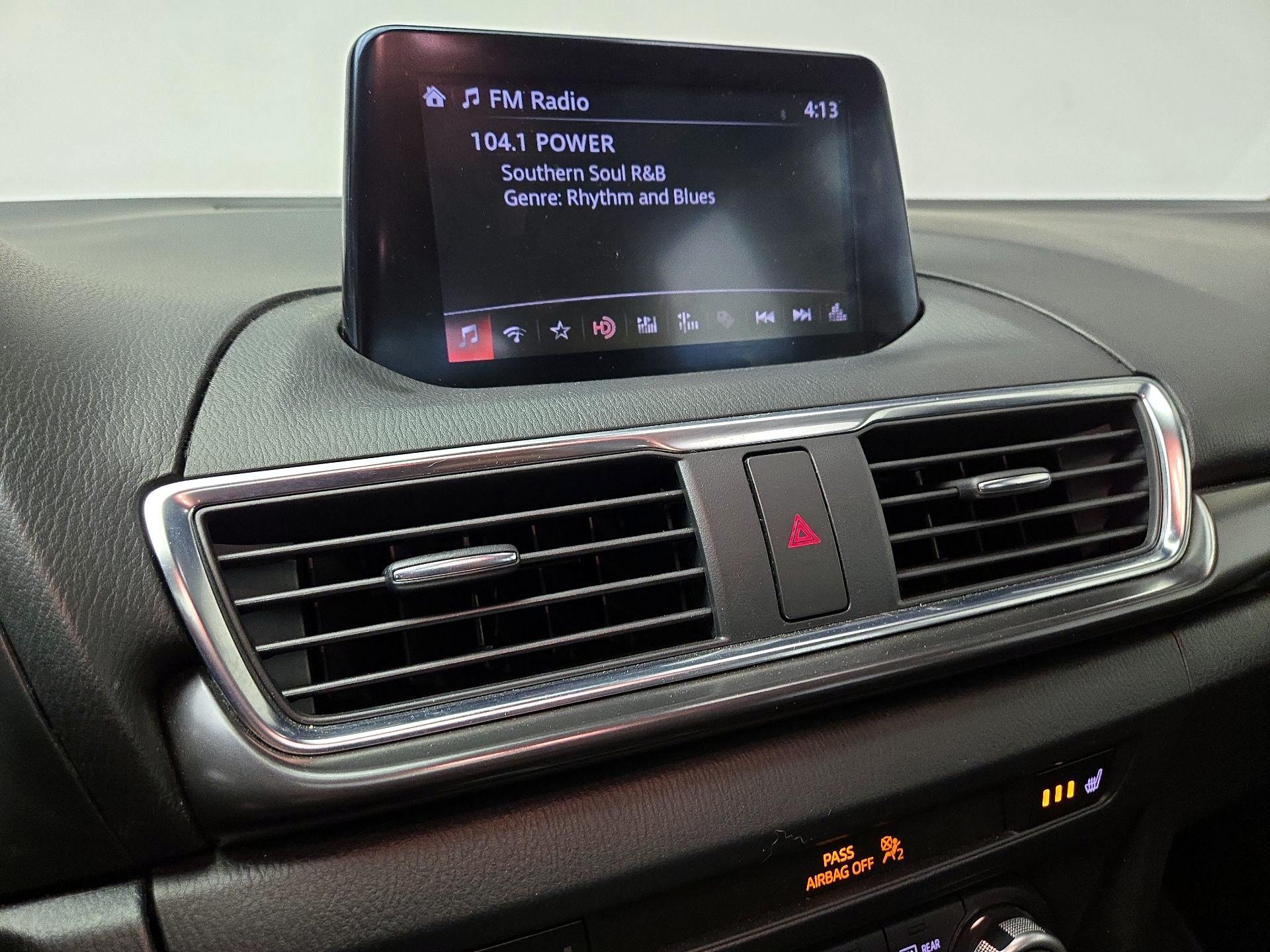 Thumbnail: 2018 Mazda Mazda3 - 16