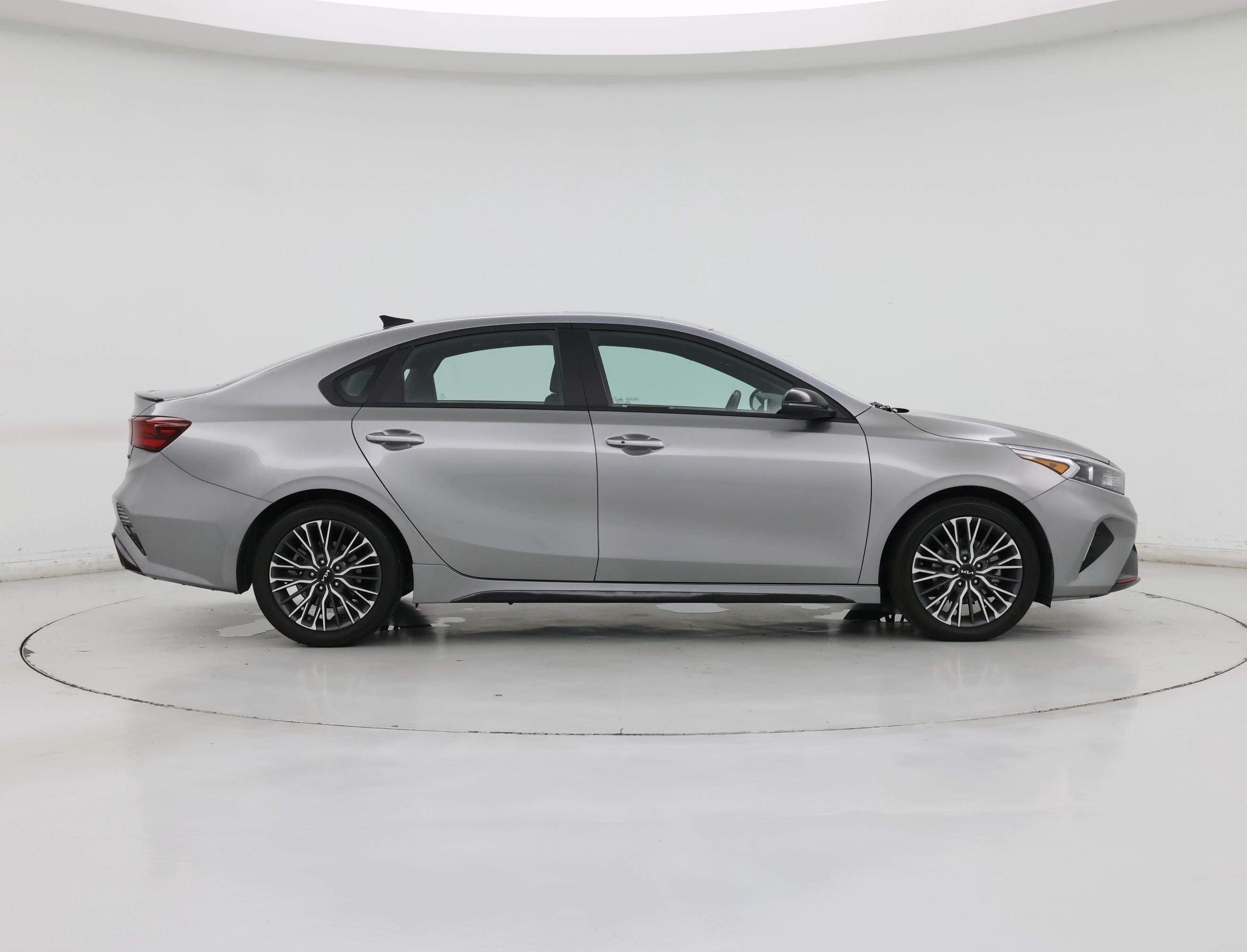 Thumbnail: 2024 Kia Forte - 7