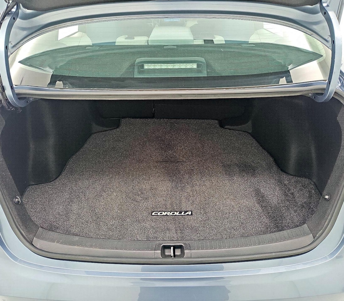 Trunk/Cargo (Seats Up)