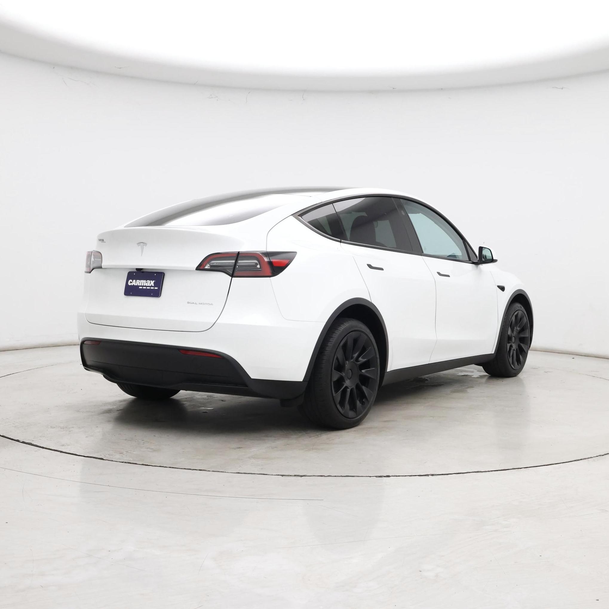 Thumbnail: 2024 Tesla Model Y - 8
