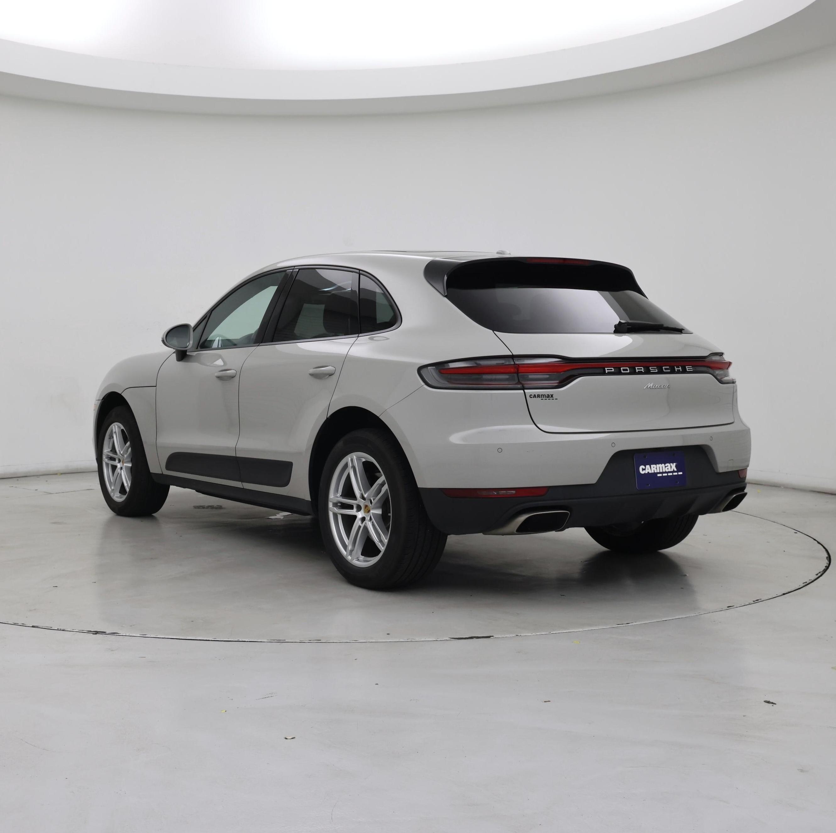 Thumbnail: 2021 Porsche Macan - 2