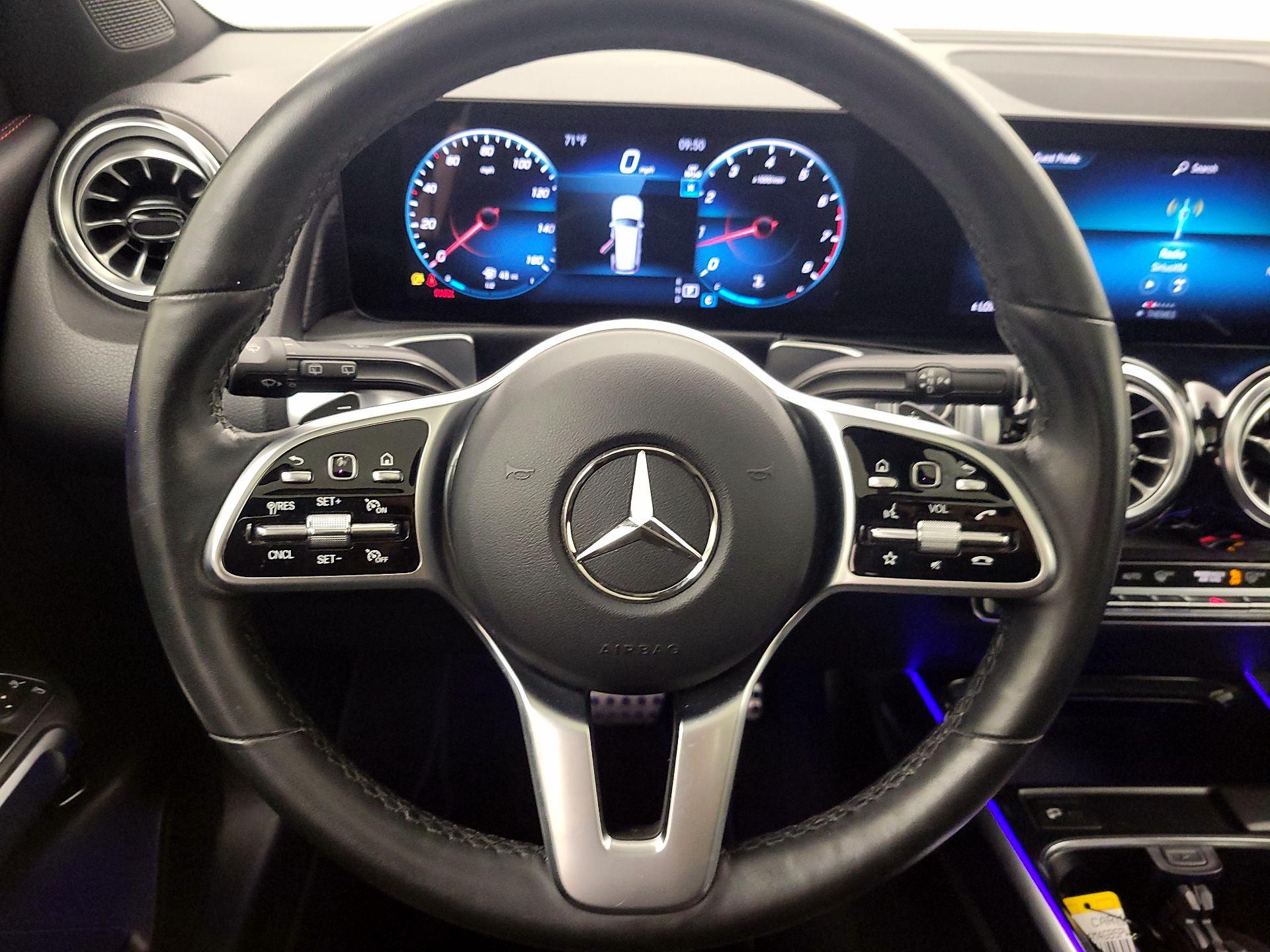 Thumbnail: 2023 Mercedes-Benz GLB - 10