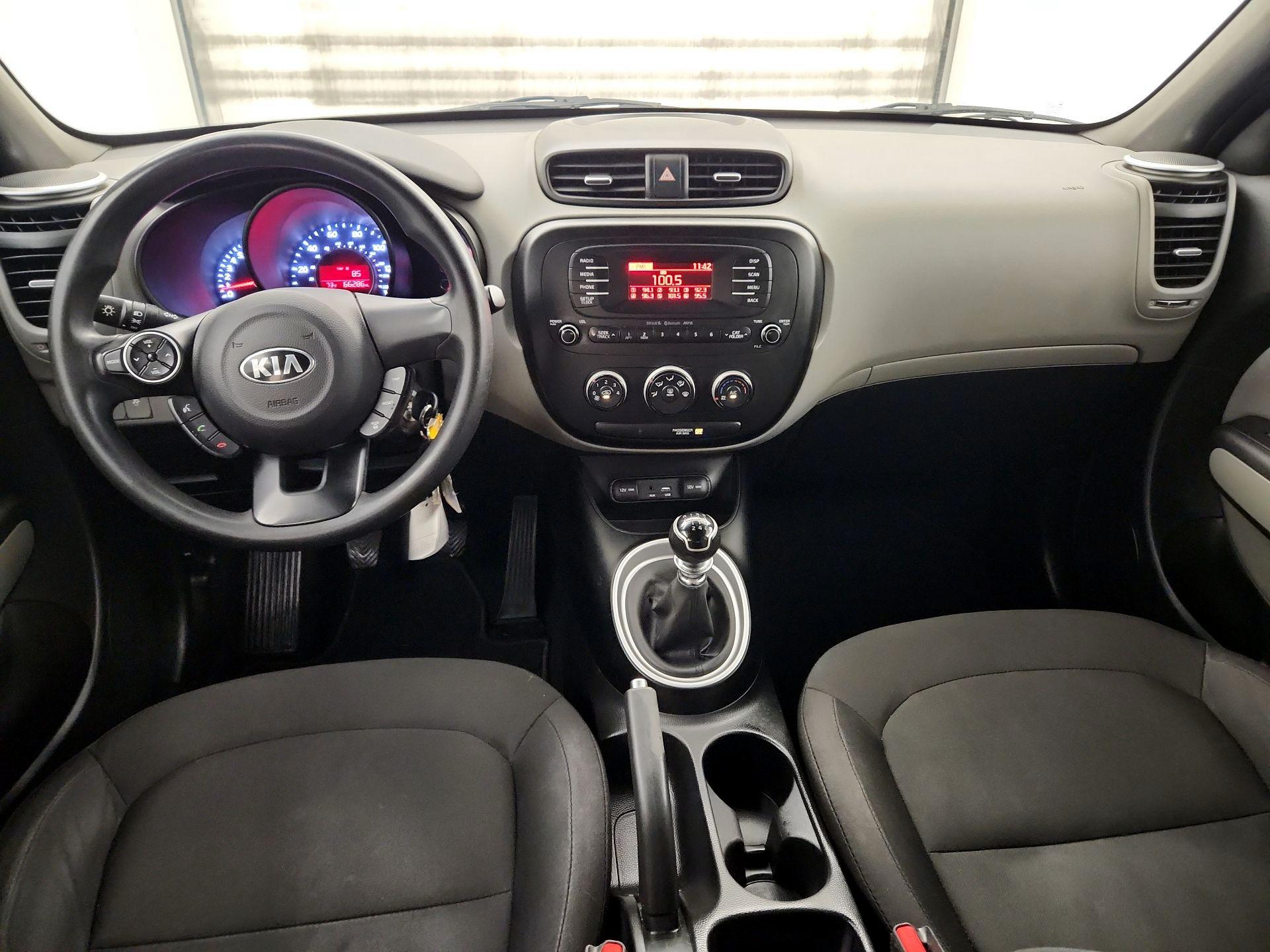 Thumbnail: 2015 Kia Soul - 9