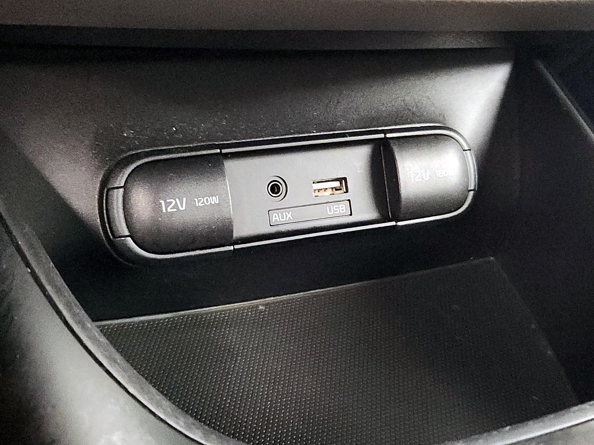 Thumbnail: 2015 Kia Soul - 17