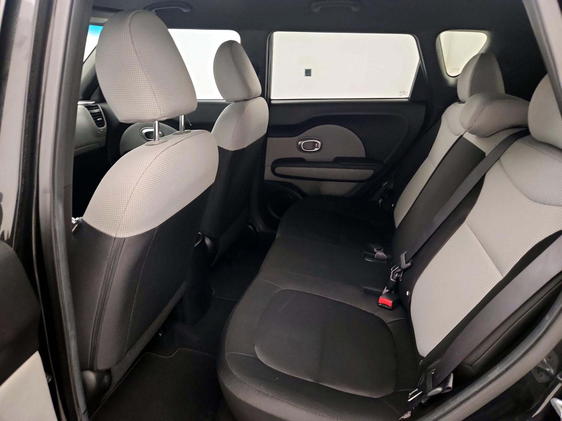 Thumbnail: 2015 Kia Soul - 18