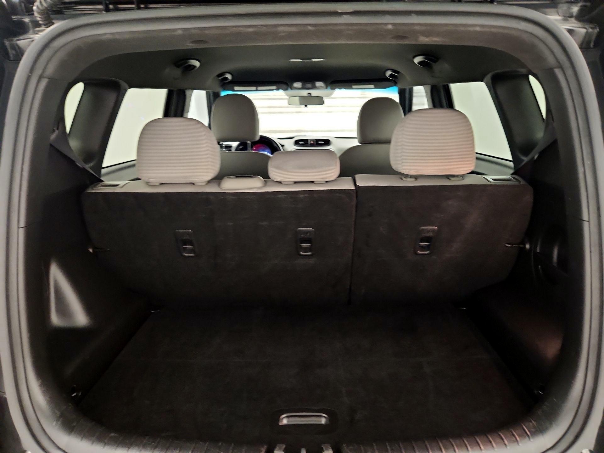 Thumbnail: 2015 Kia Soul - 19