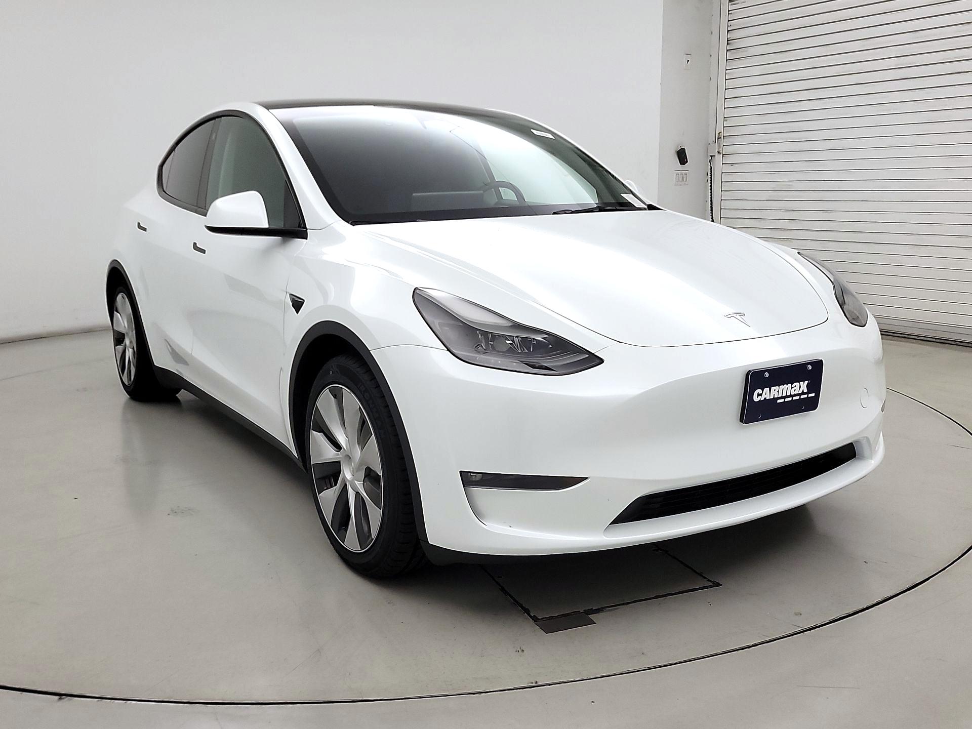 Thumbnail: 2023 Tesla Model Y - 1