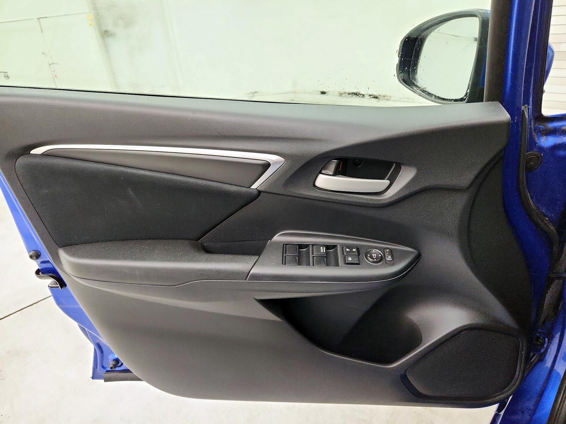 Thumbnail: 2015 Honda Fit - 12