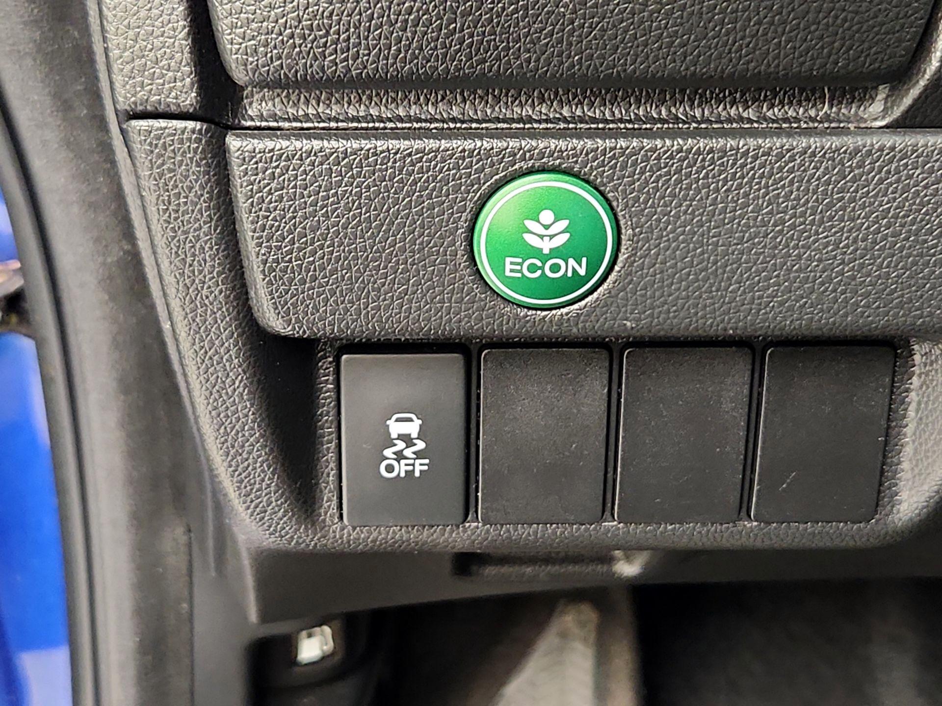 Thumbnail: 2015 Honda Fit - 13