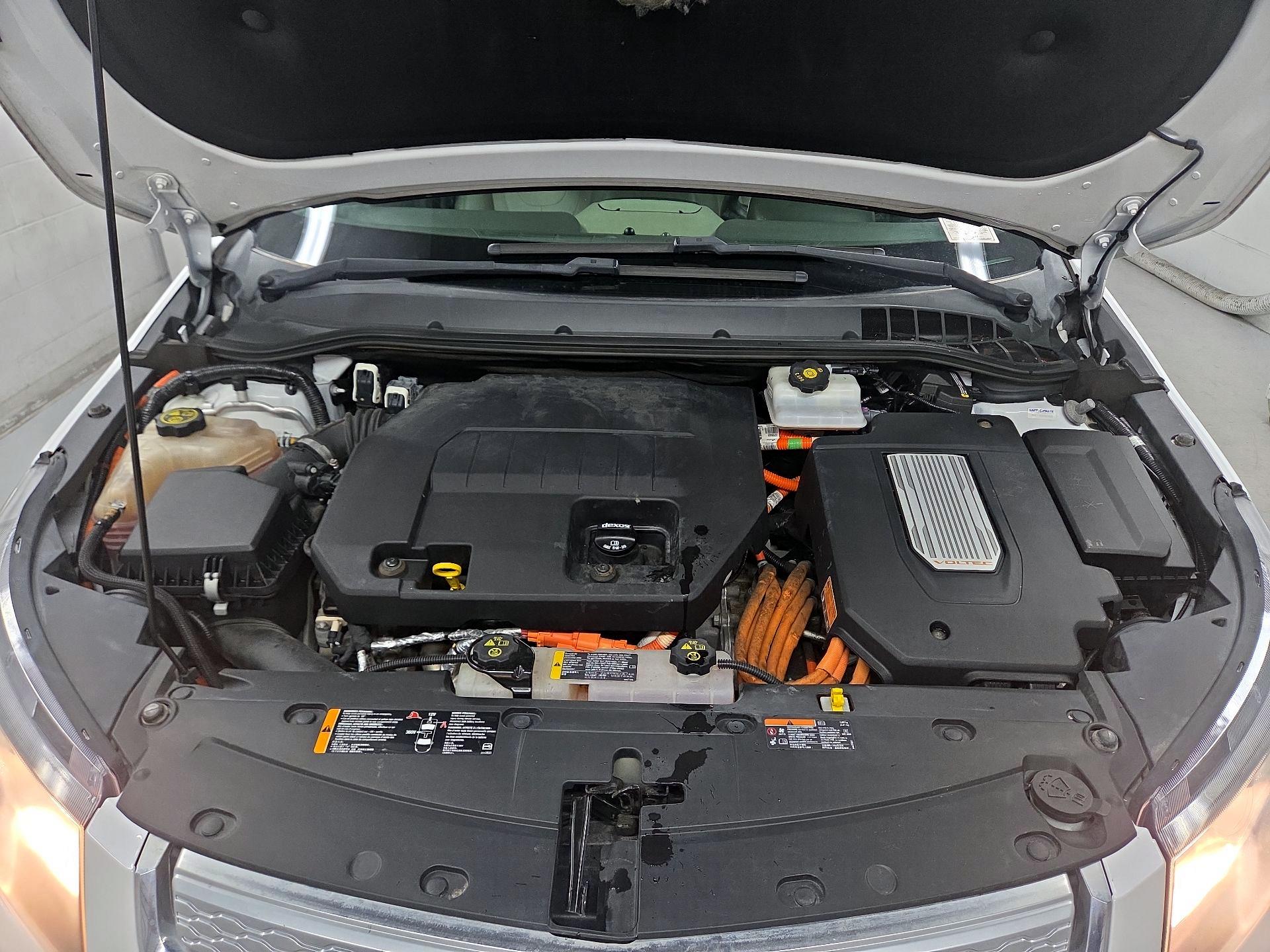 Thumbnail: 2015 Chevrolet Volt - 17