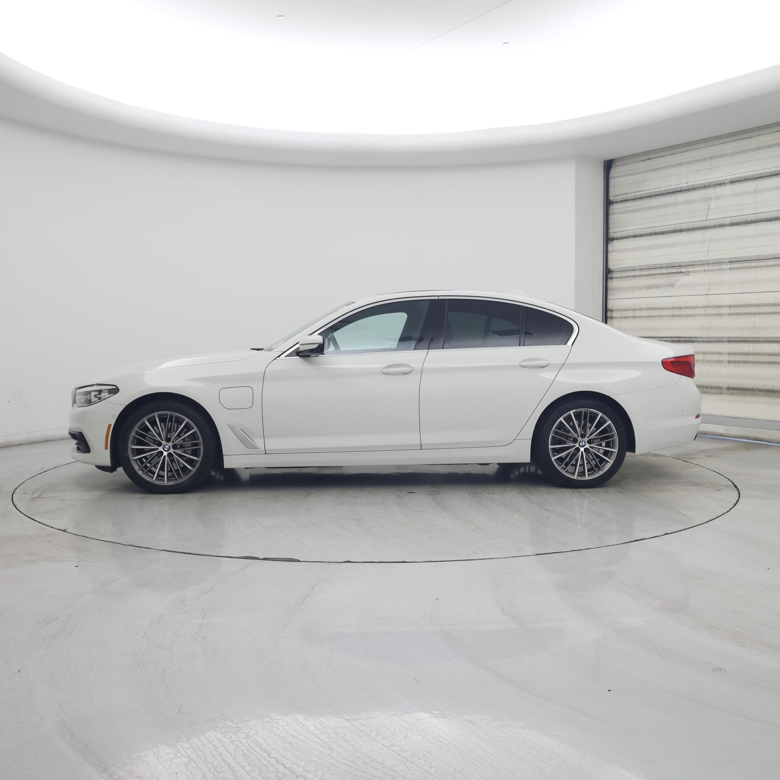 Thumbnail: 2020 BMW 5 Series - 3